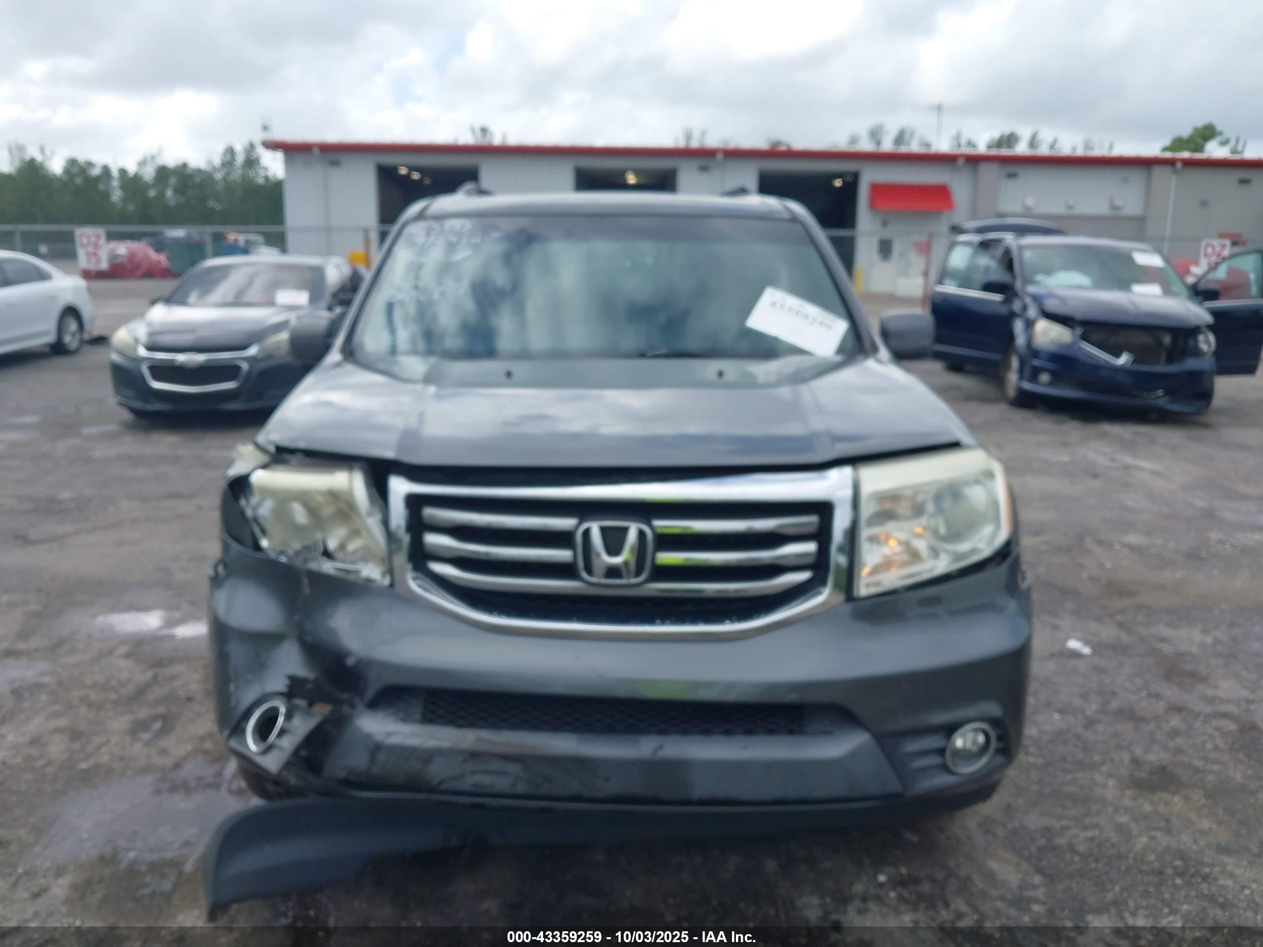 HONDA PILOT image 6