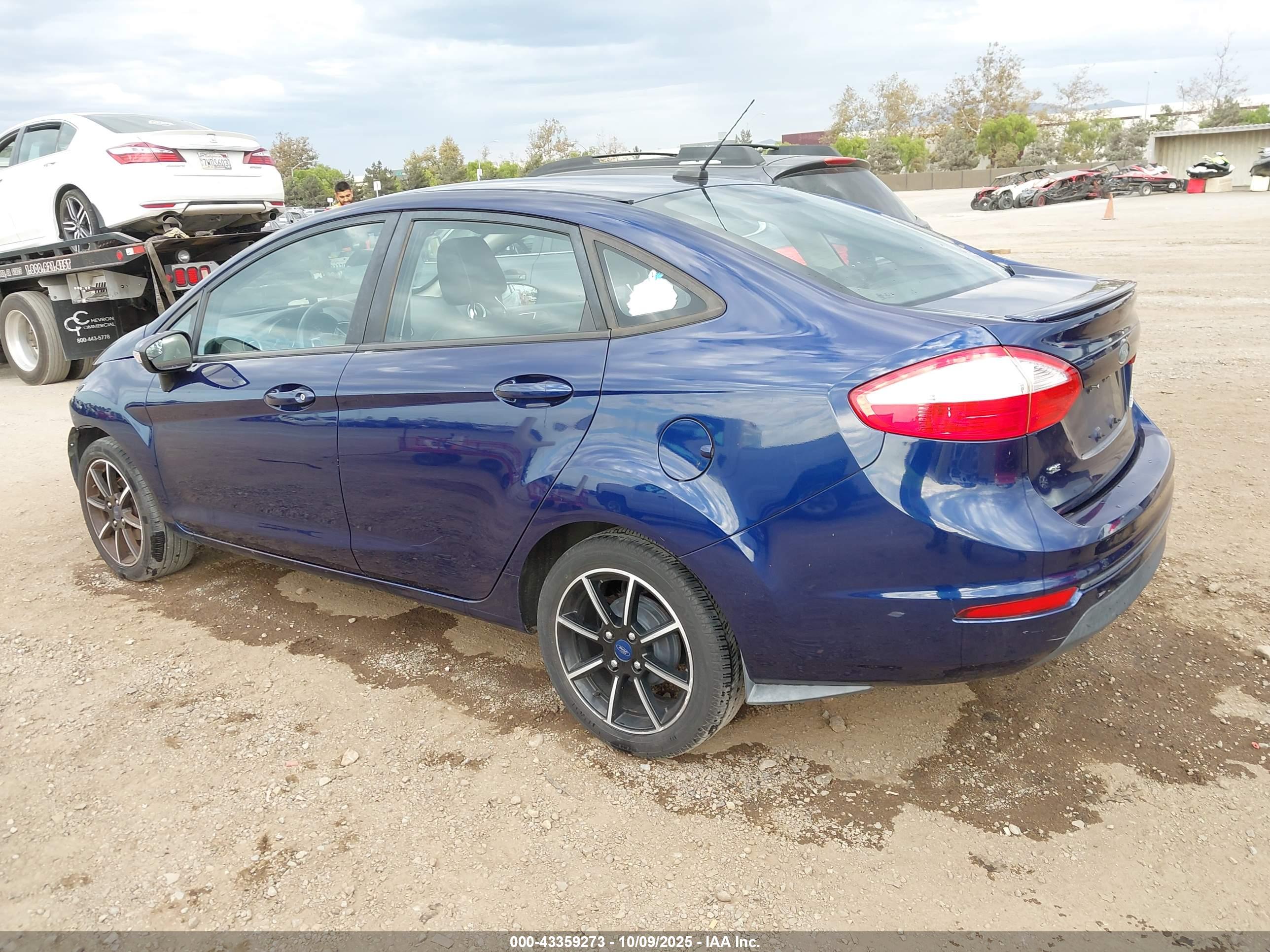 FORD FIESTA image 3