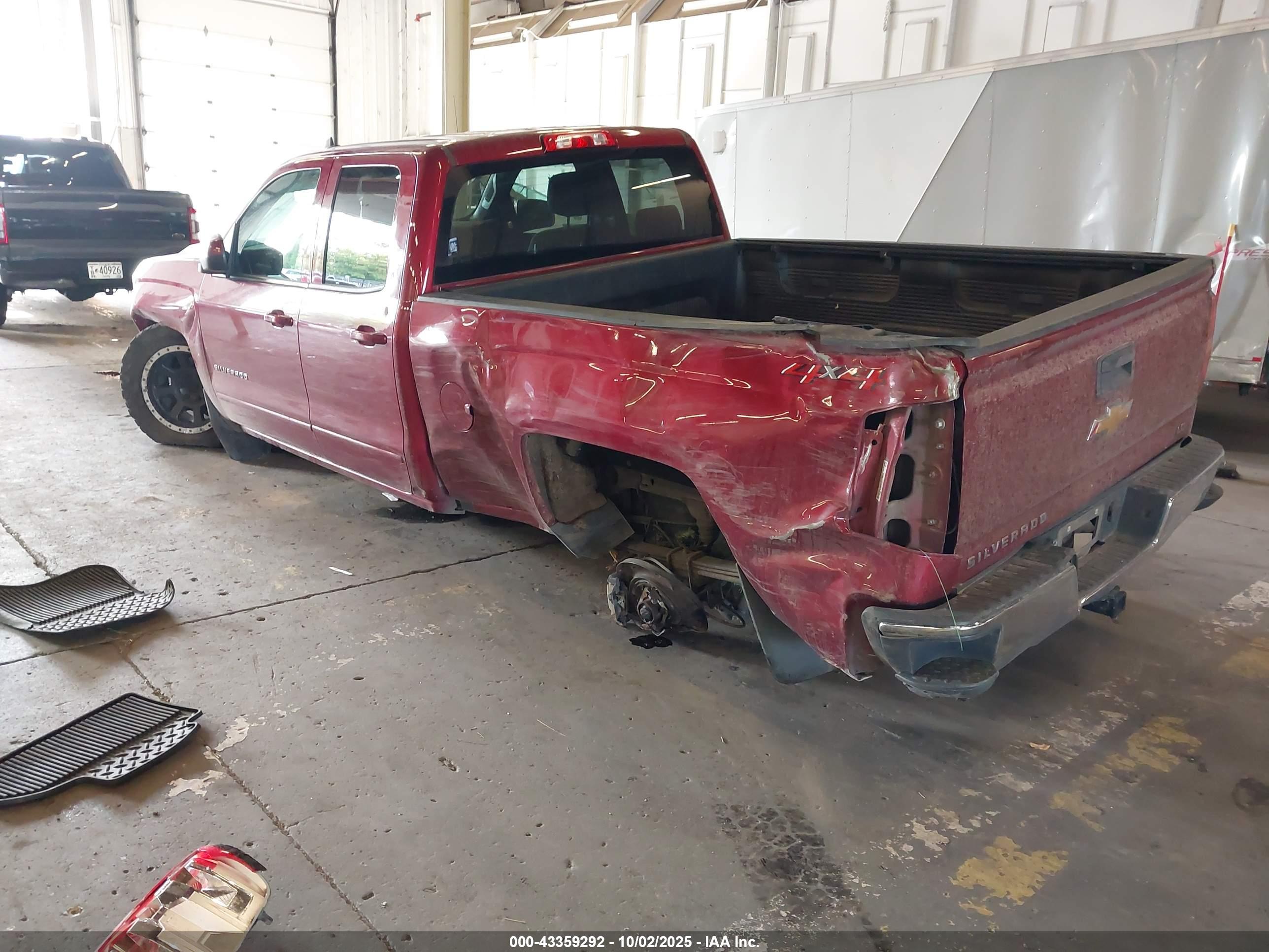 CHEVROLET SILVERADO image 3