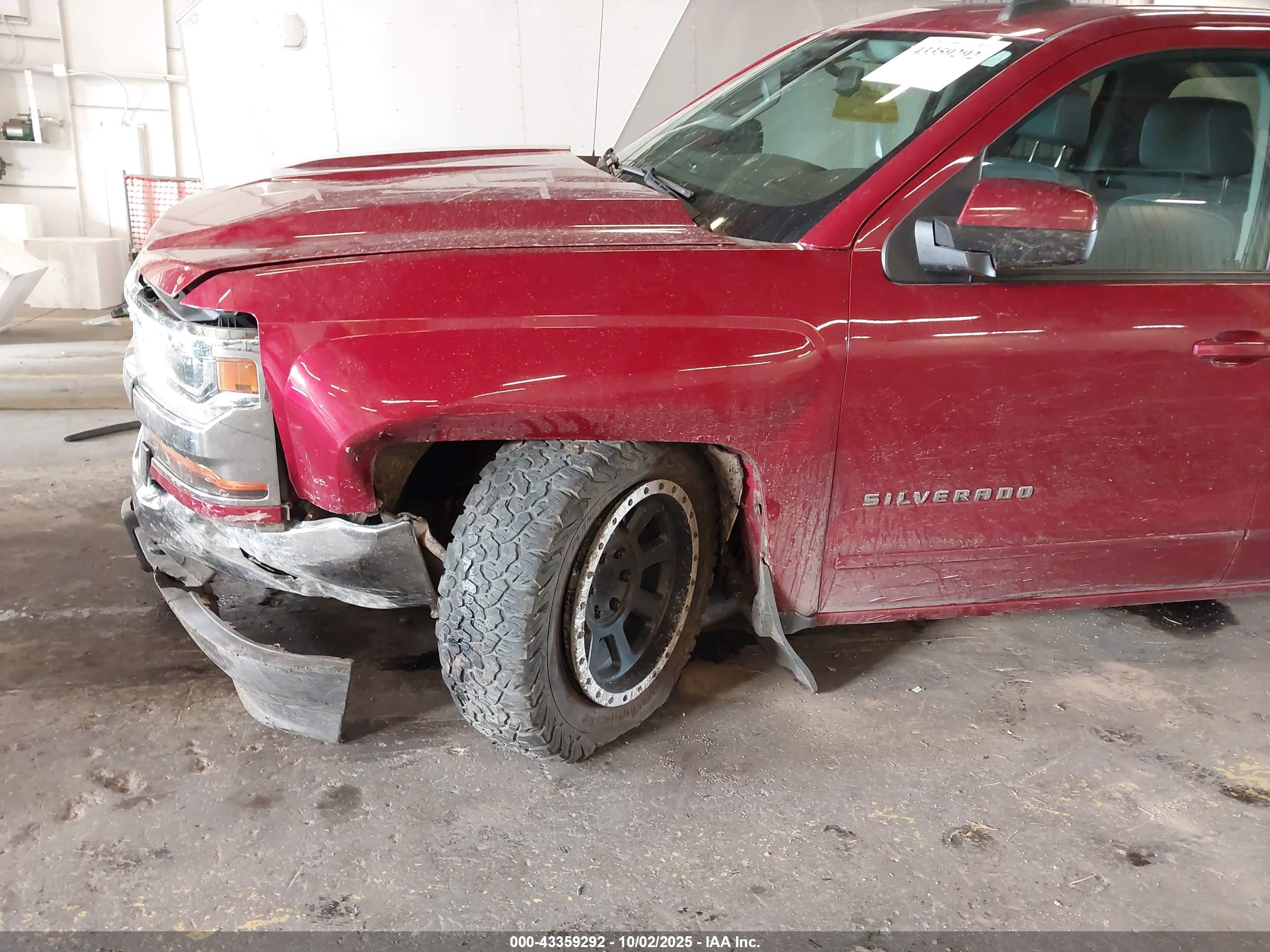 CHEVROLET SILVERADO image 6