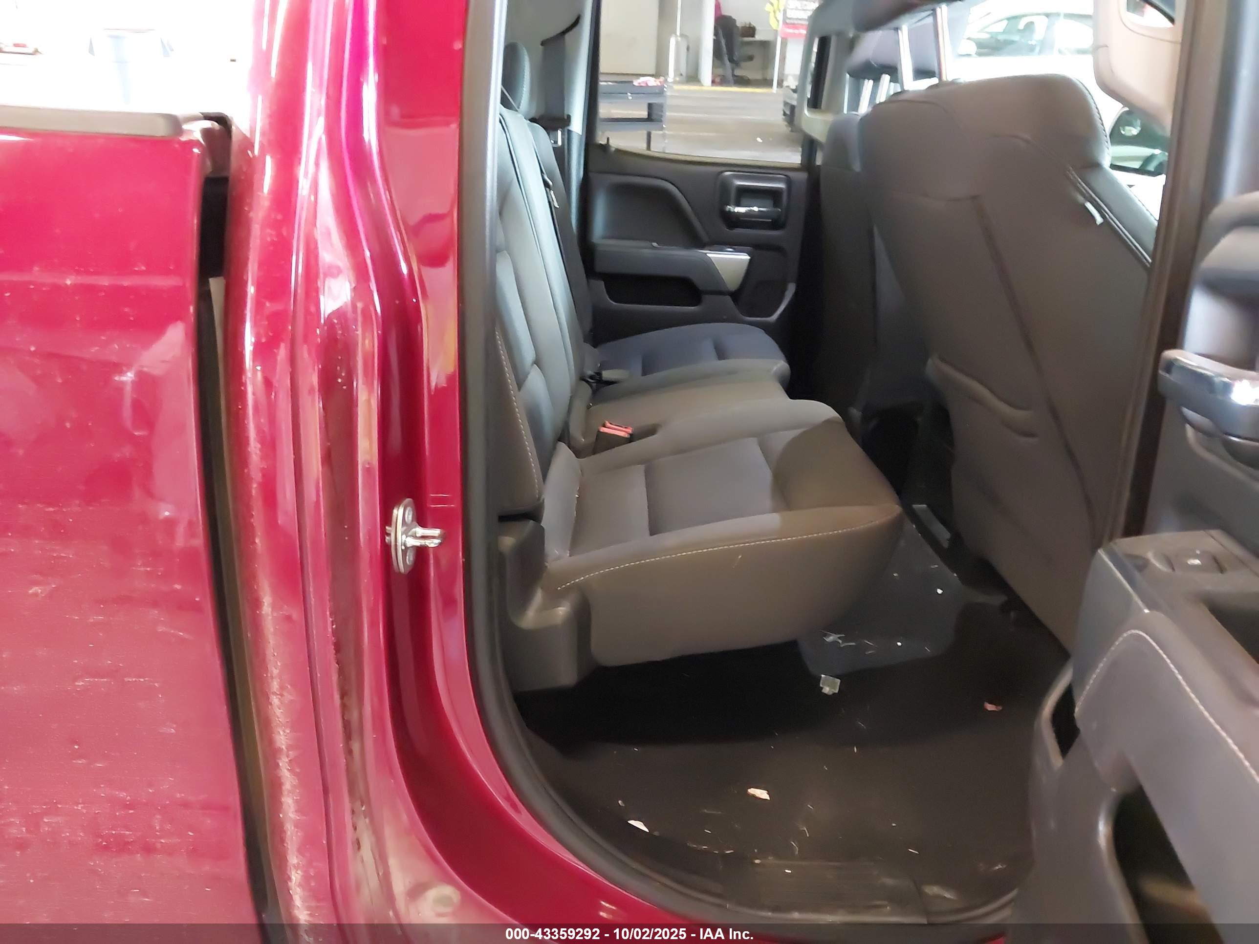 CHEVROLET SILVERADO image 8