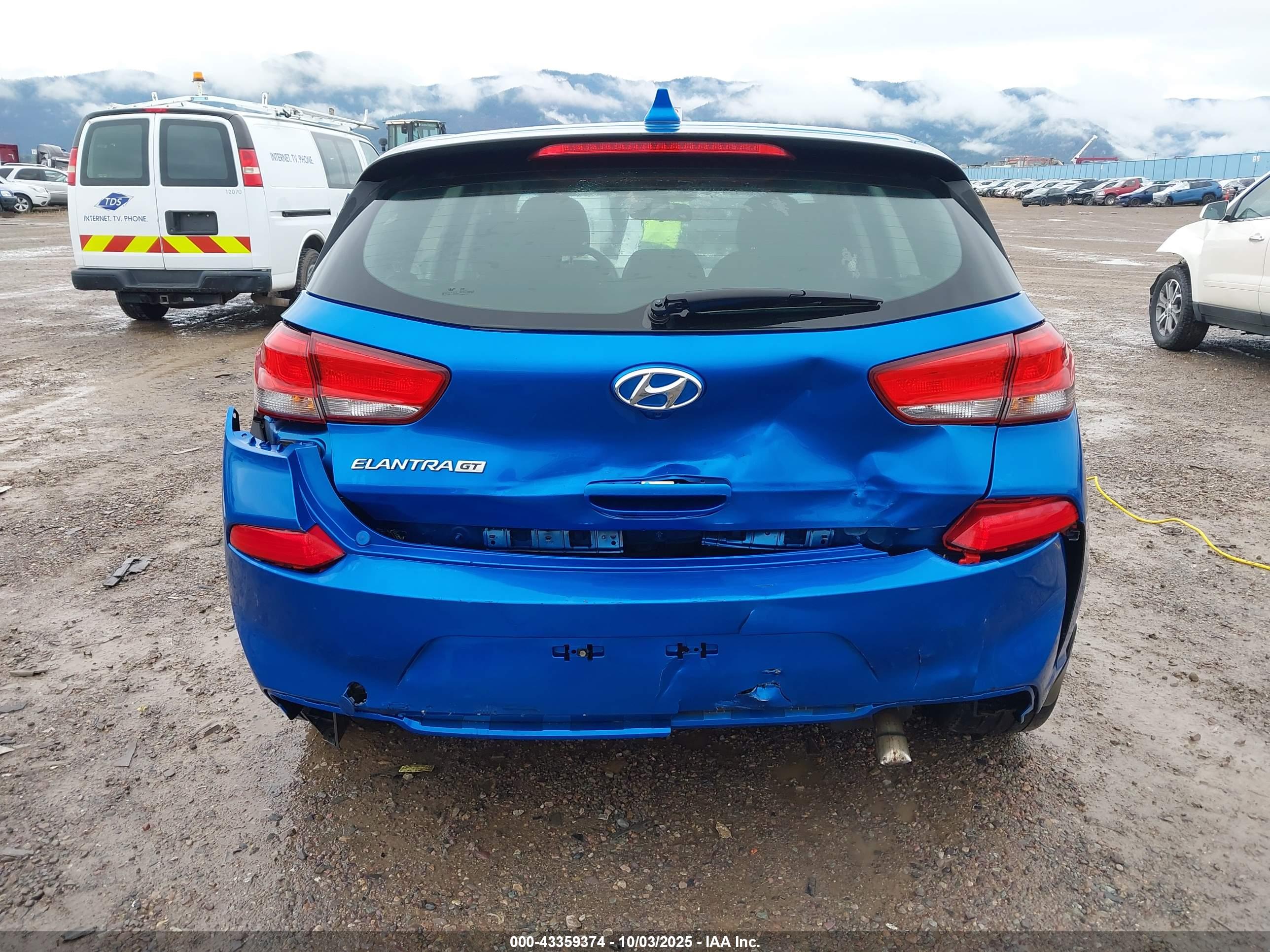HYUNDAI ELANTRA image 6