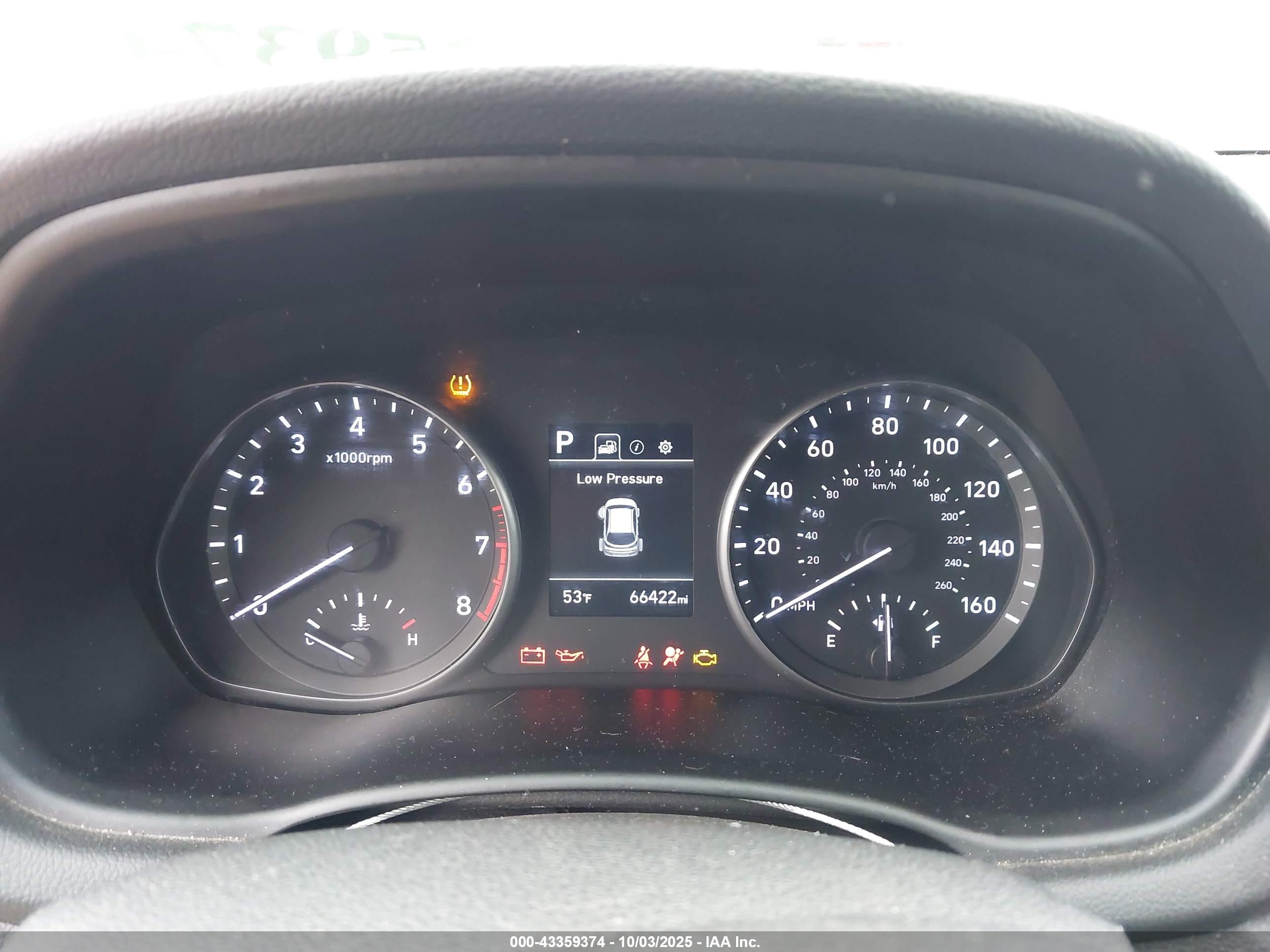 HYUNDAI ELANTRA image 7
