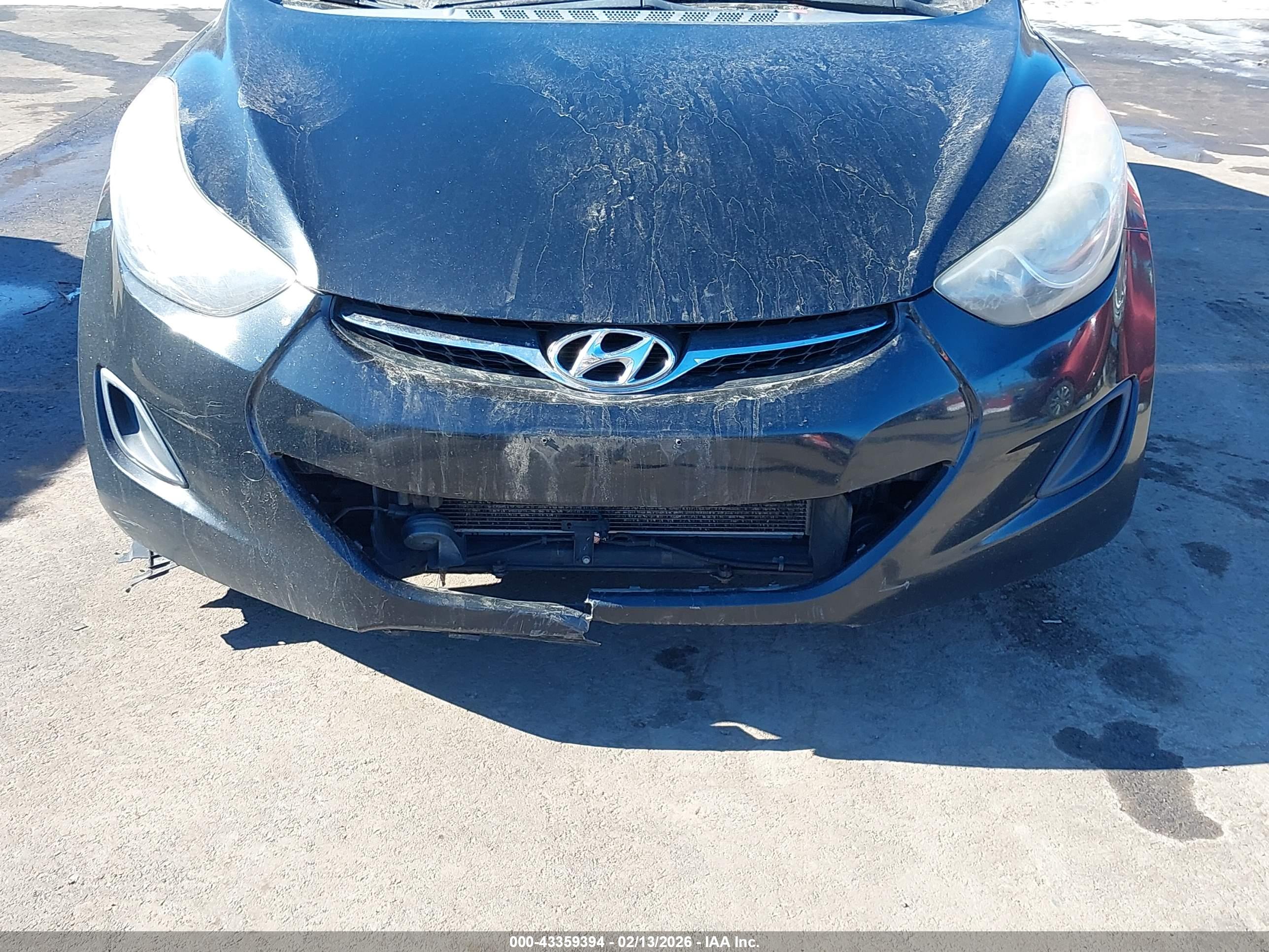 HYUNDAI ELANTRA image 6