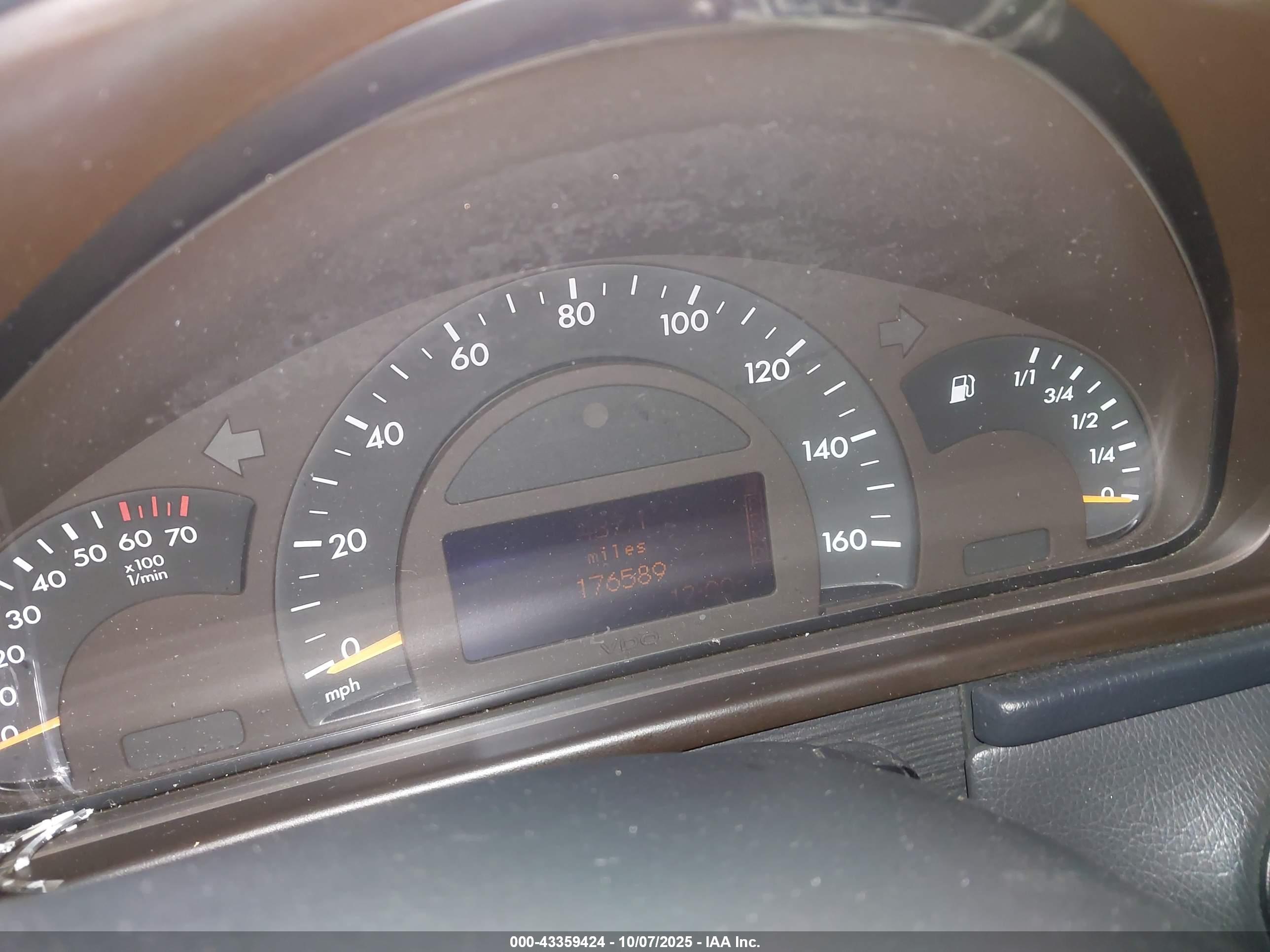 MERCEDES-BENZ C image 7