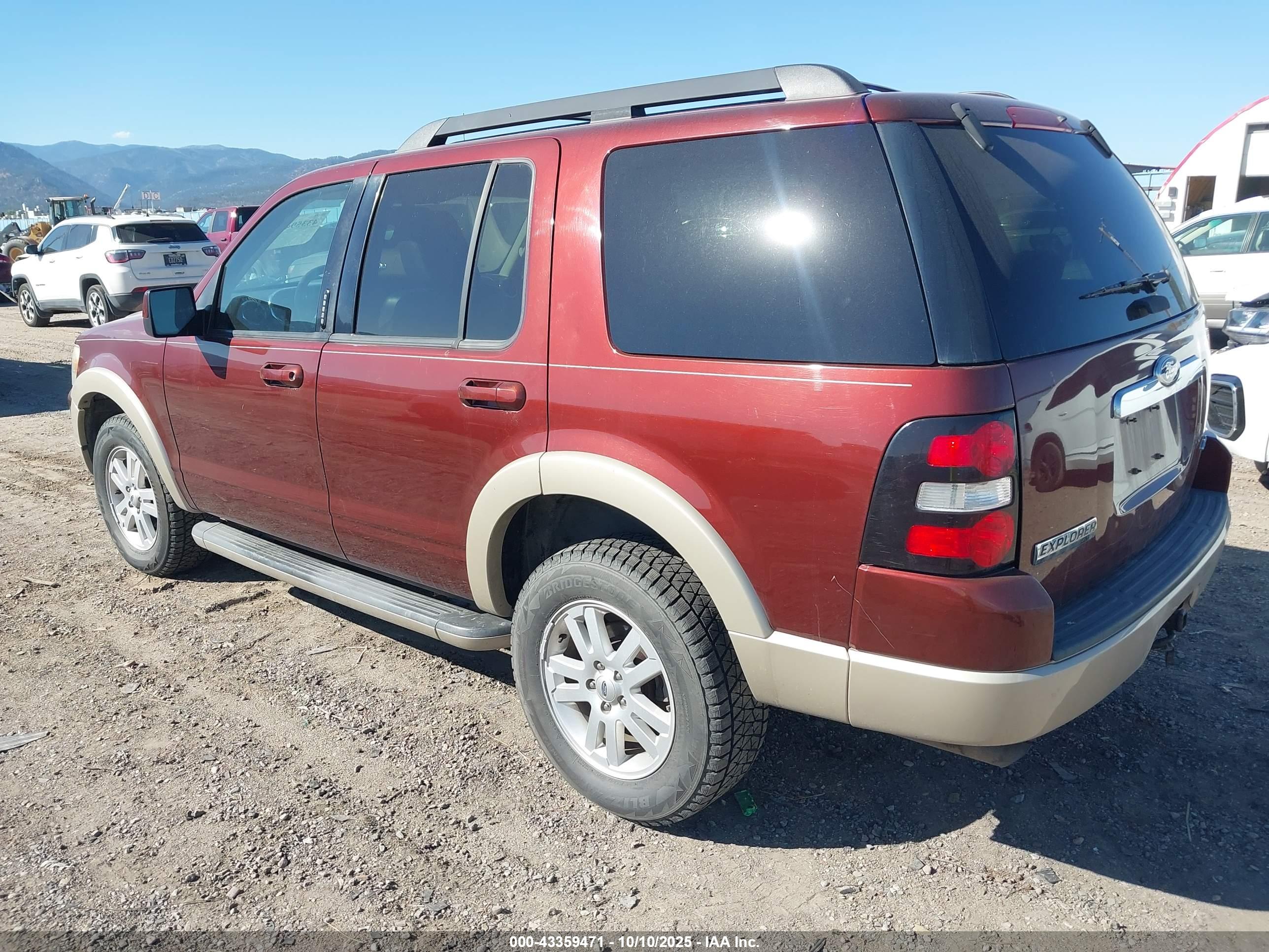 FORD EXPLORER image 3