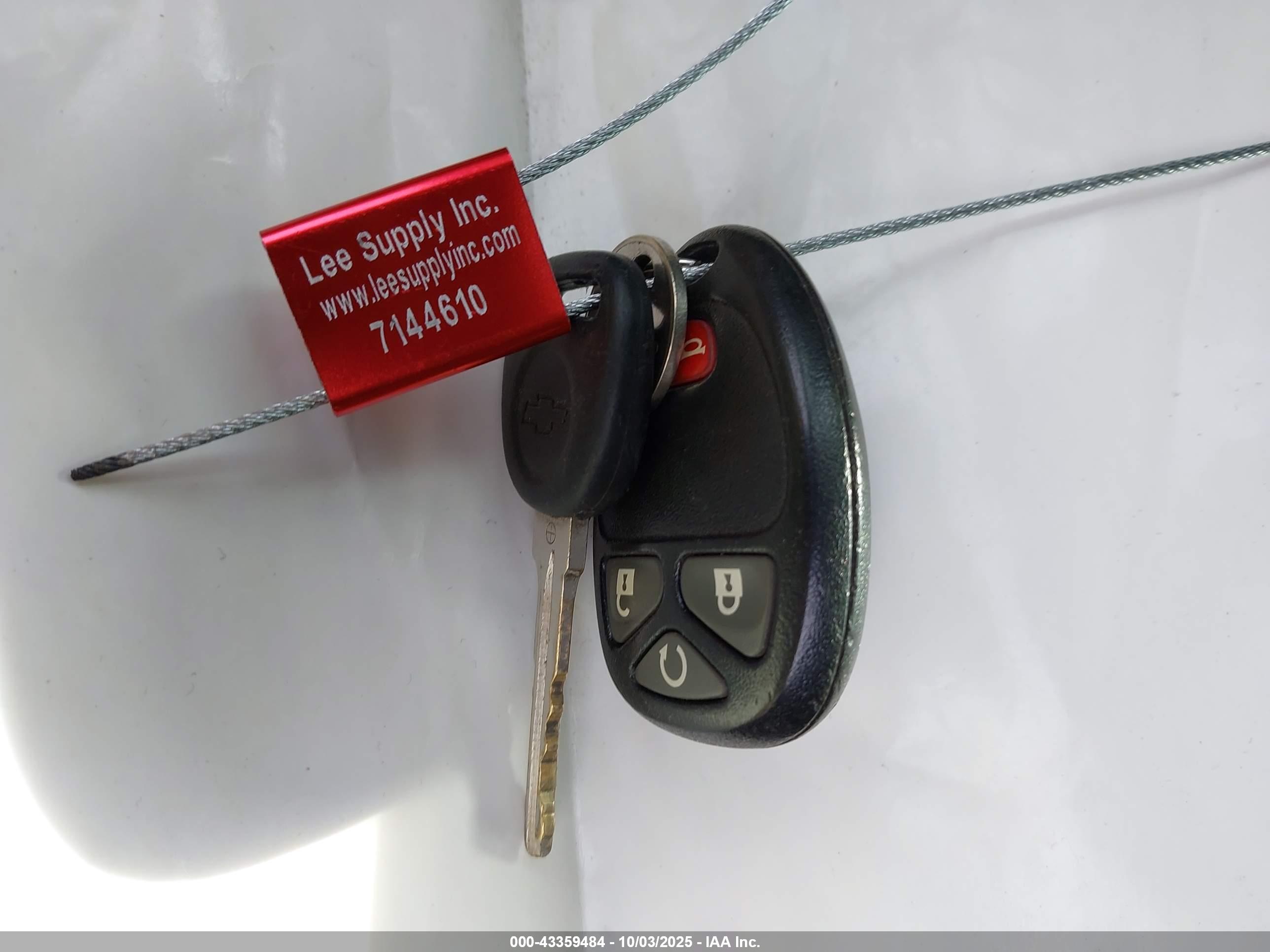 CHEVROLET SILVERADO image 11