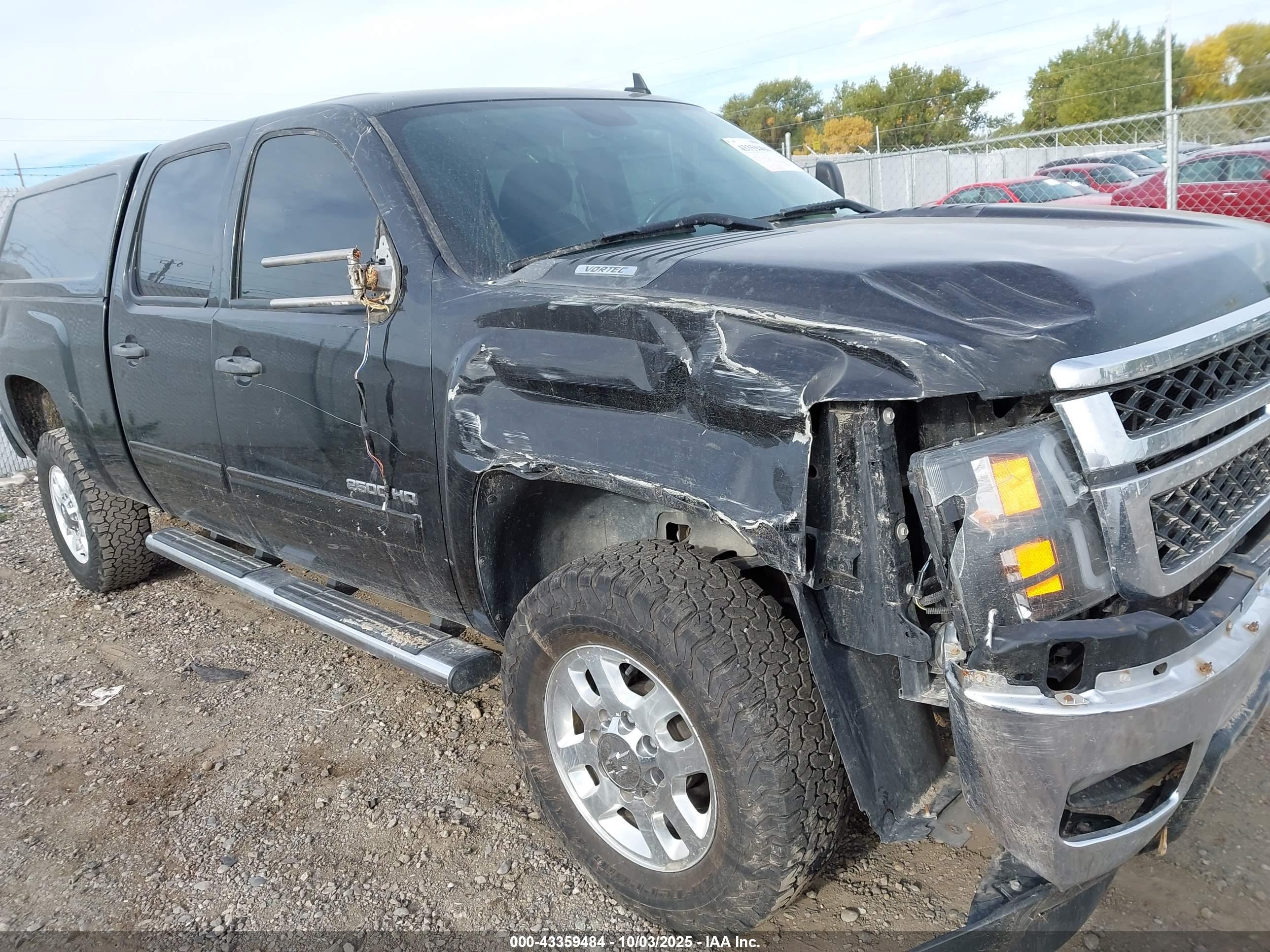 CHEVROLET SILVERADO image 6