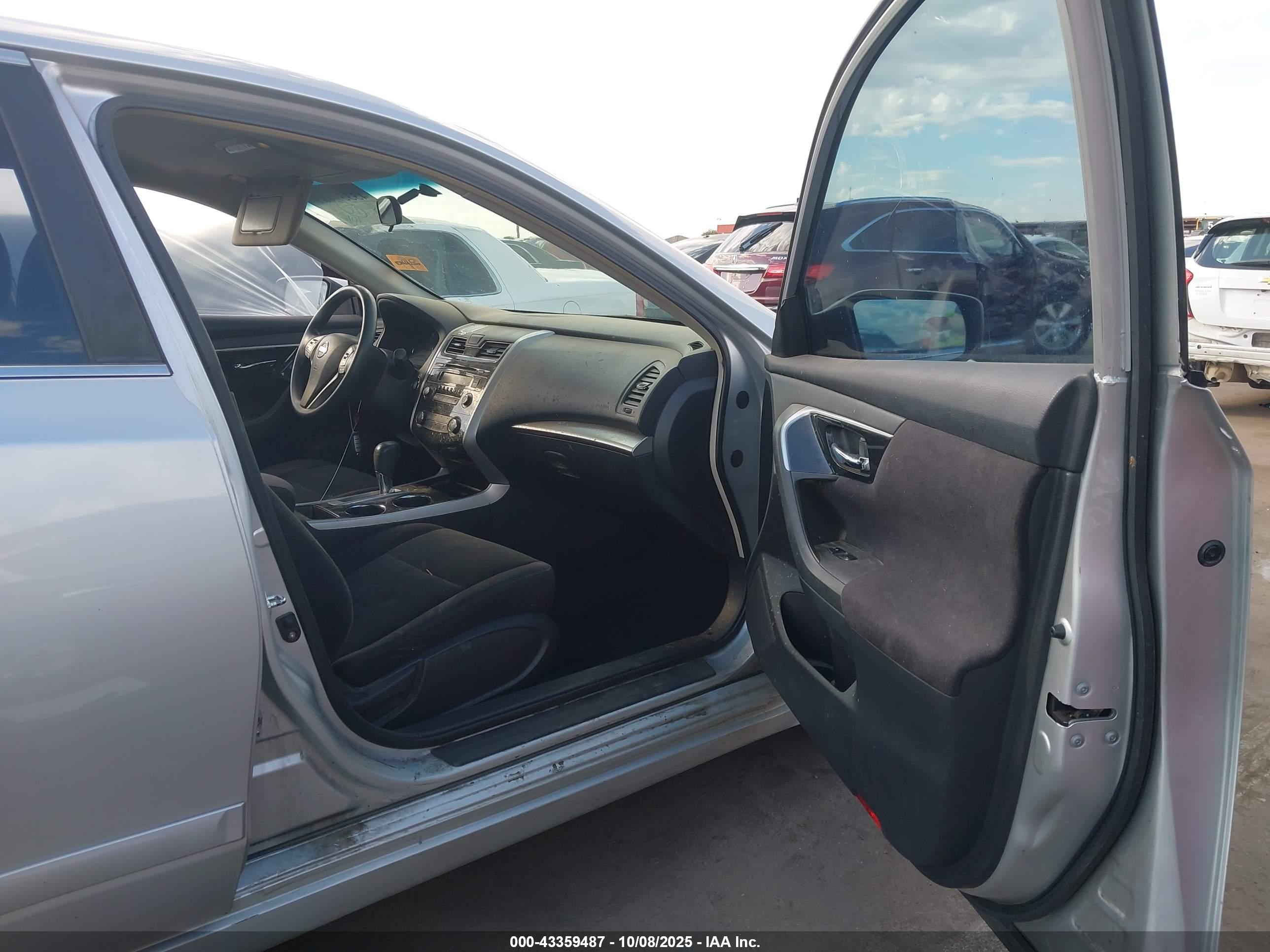 NISSAN ALTIMA image 5