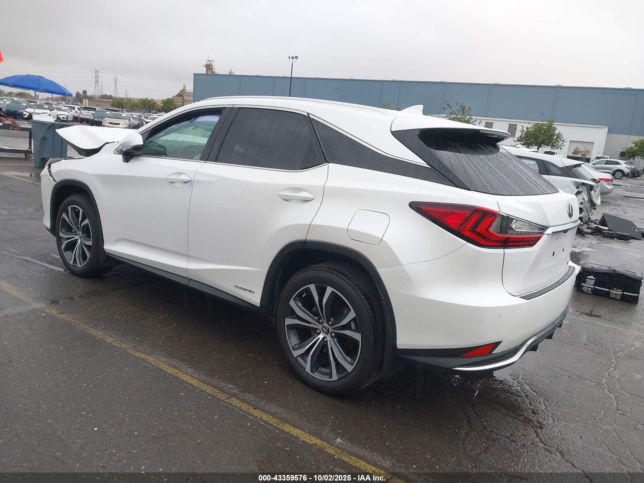 LEXUS RX image 3