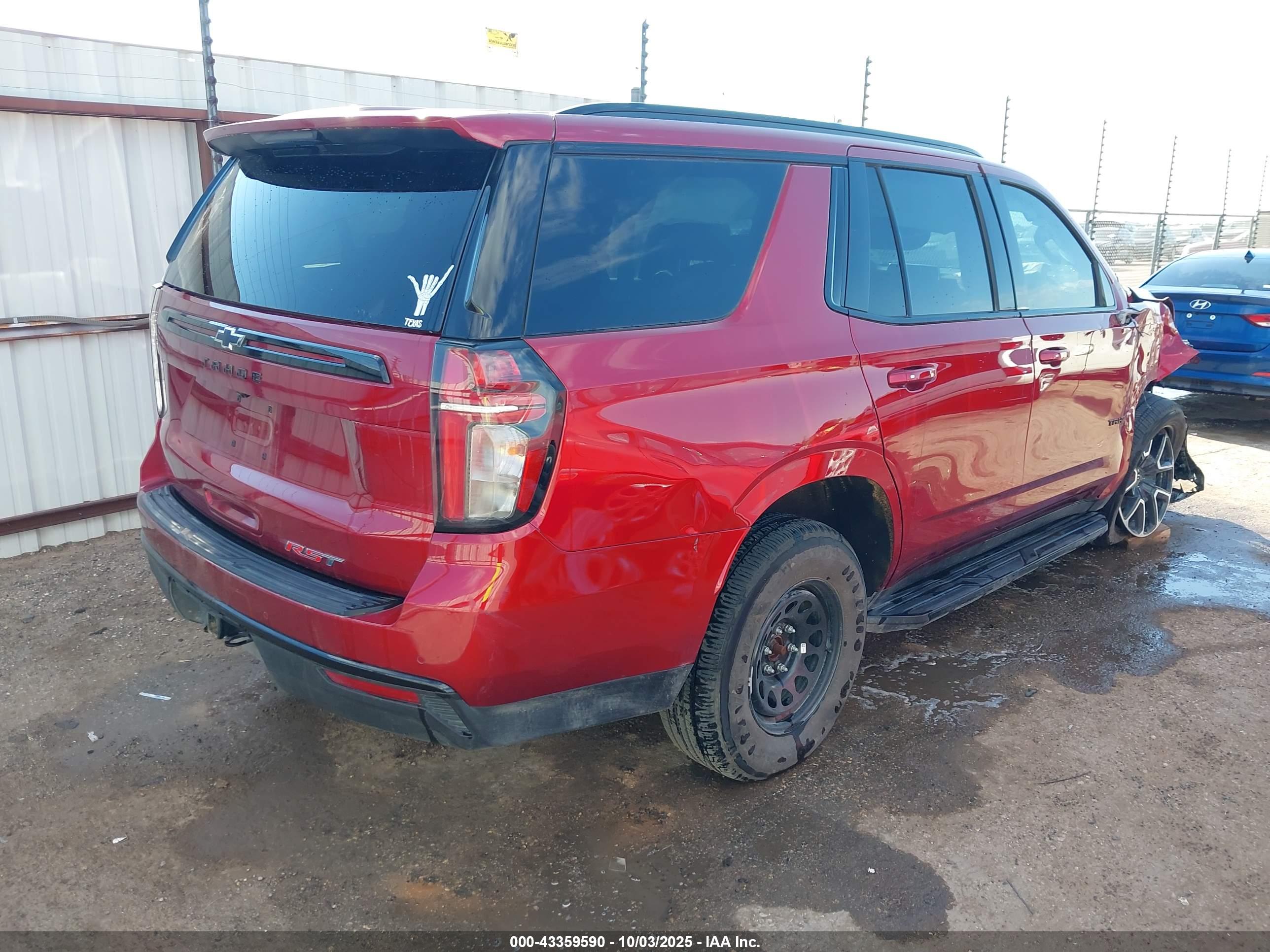 CHEVROLET TAHOE image 4