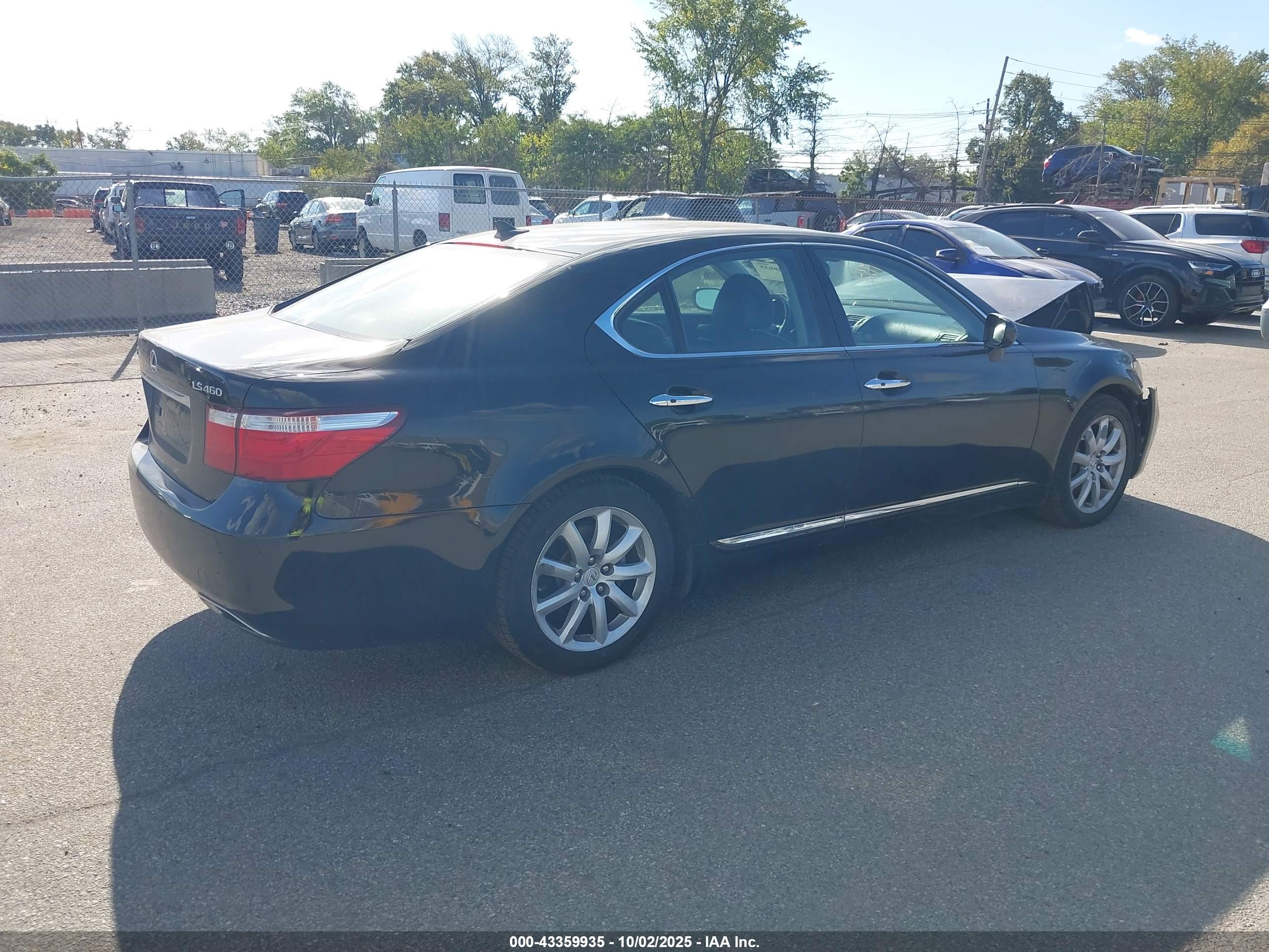 LEXUS LS image 4