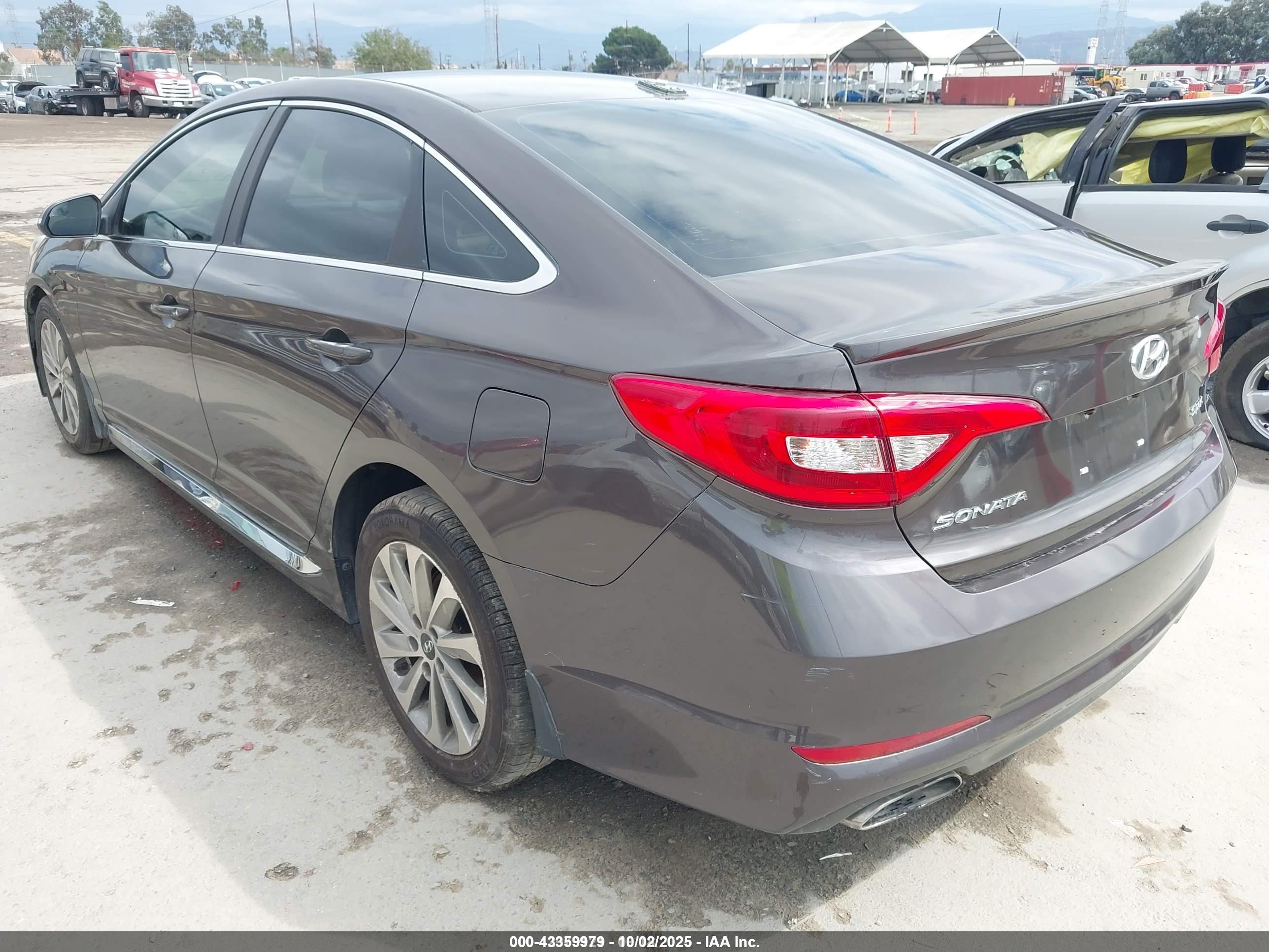 HYUNDAI SONATA image 3