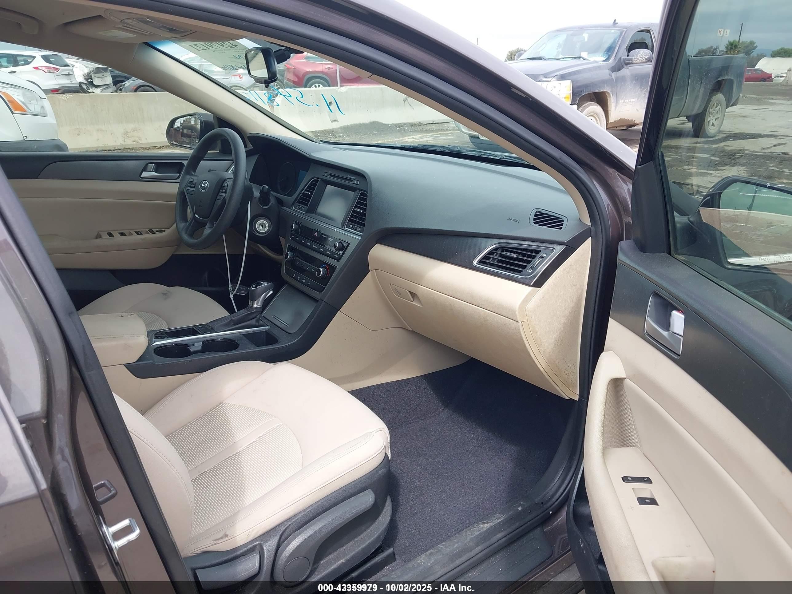HYUNDAI SONATA image 5