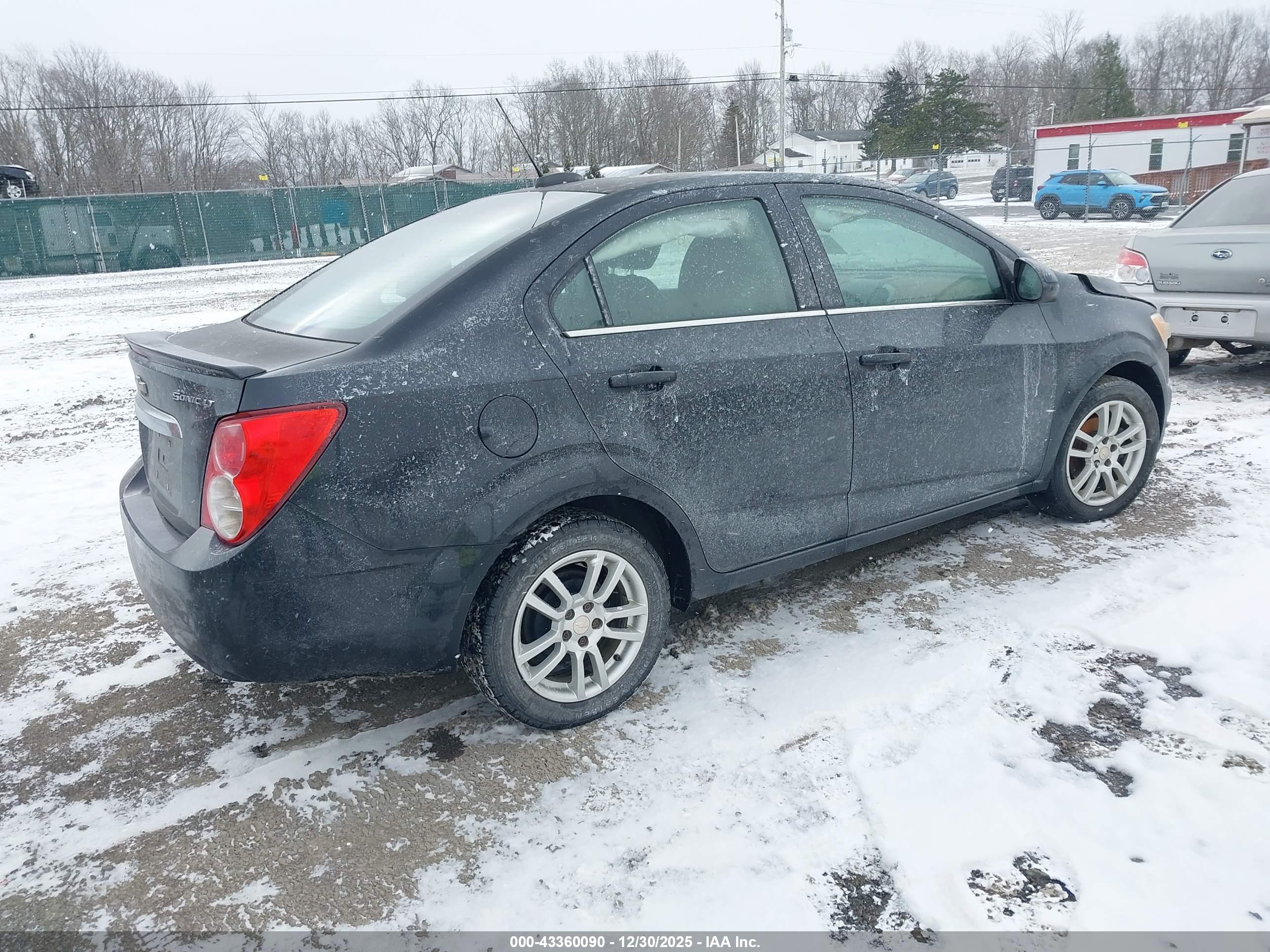 CHEVROLET SONIC image 4