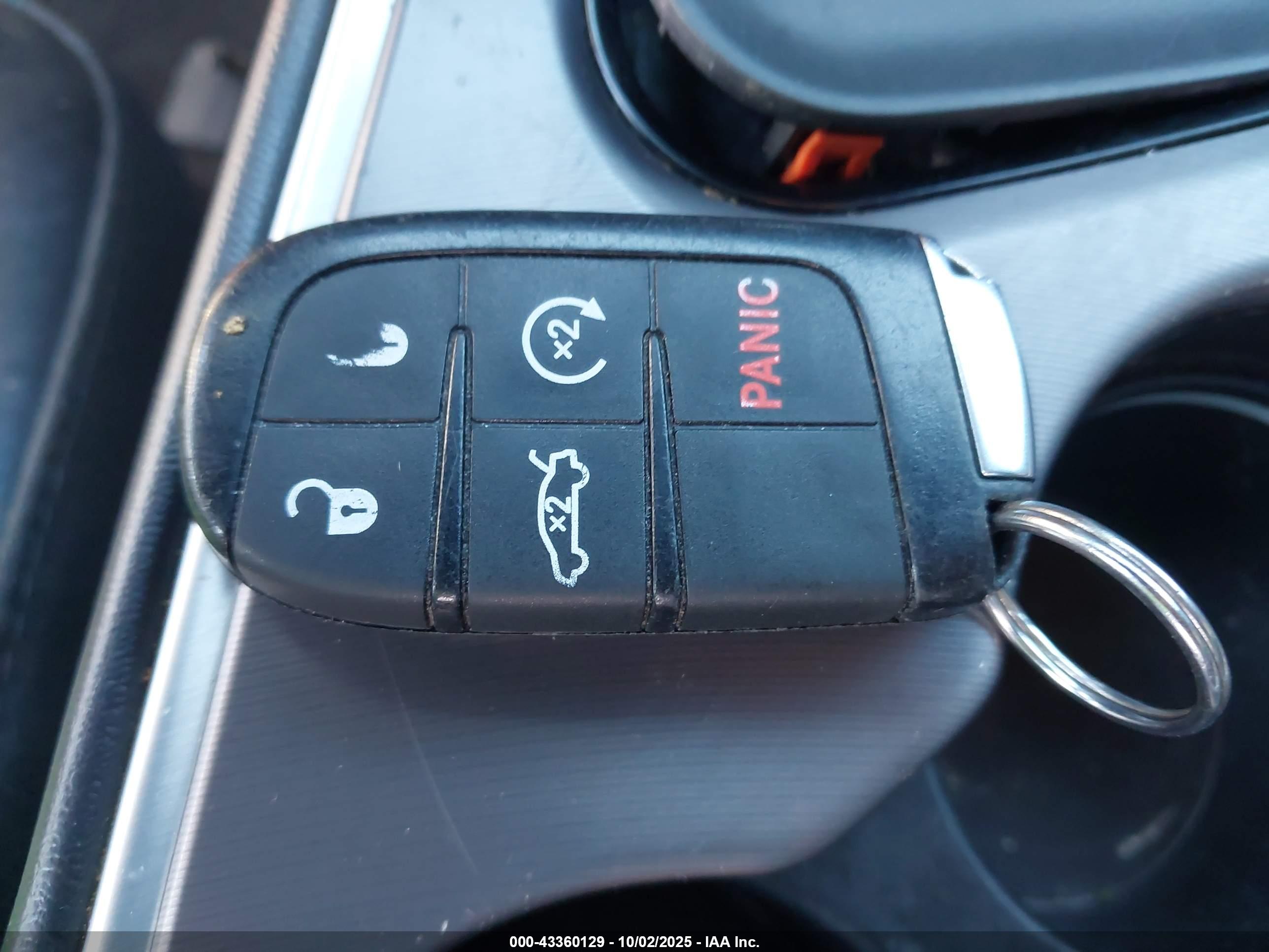 DODGE CHALLENGER image 11