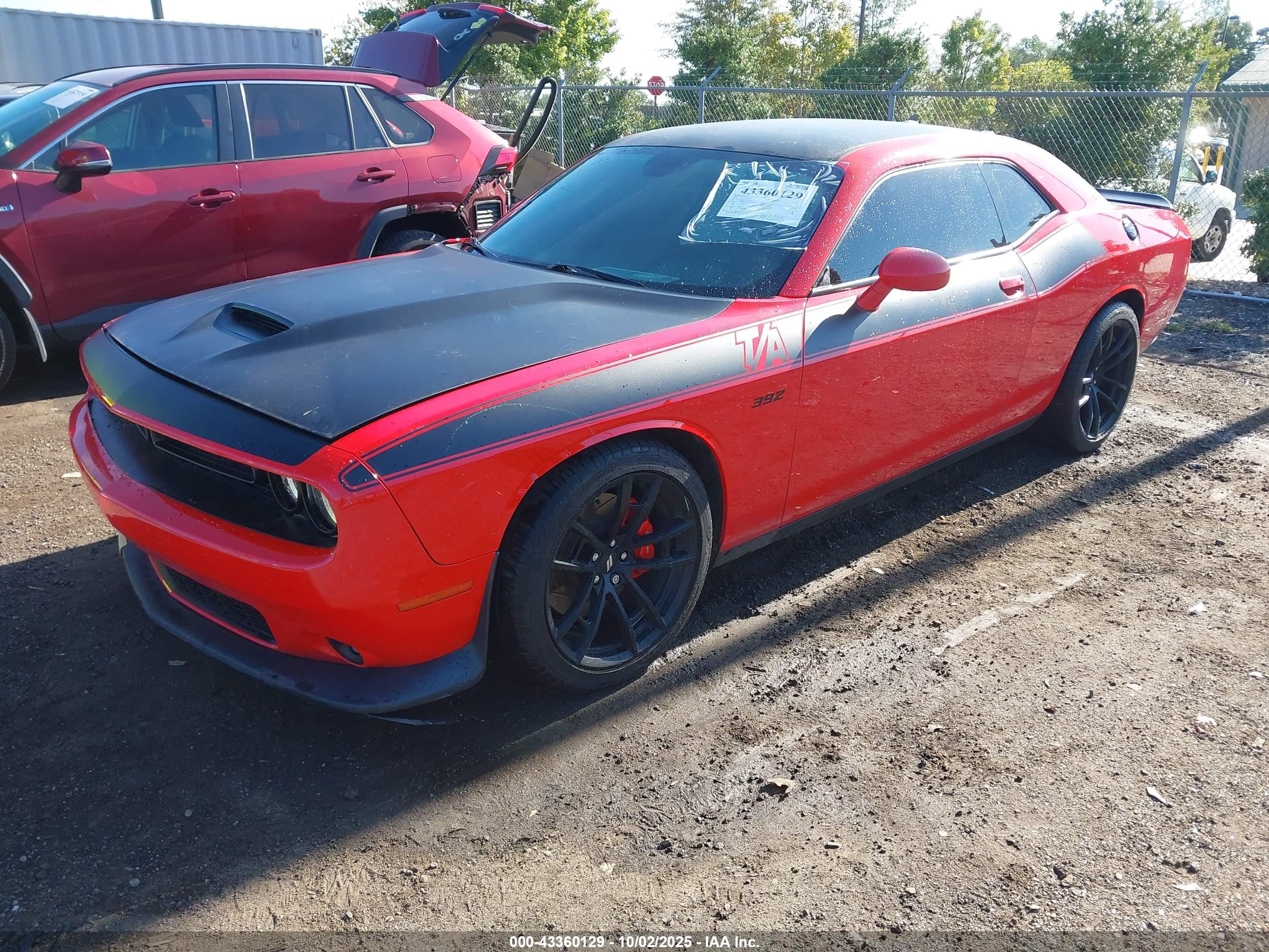 DODGE CHALLENGER image 2