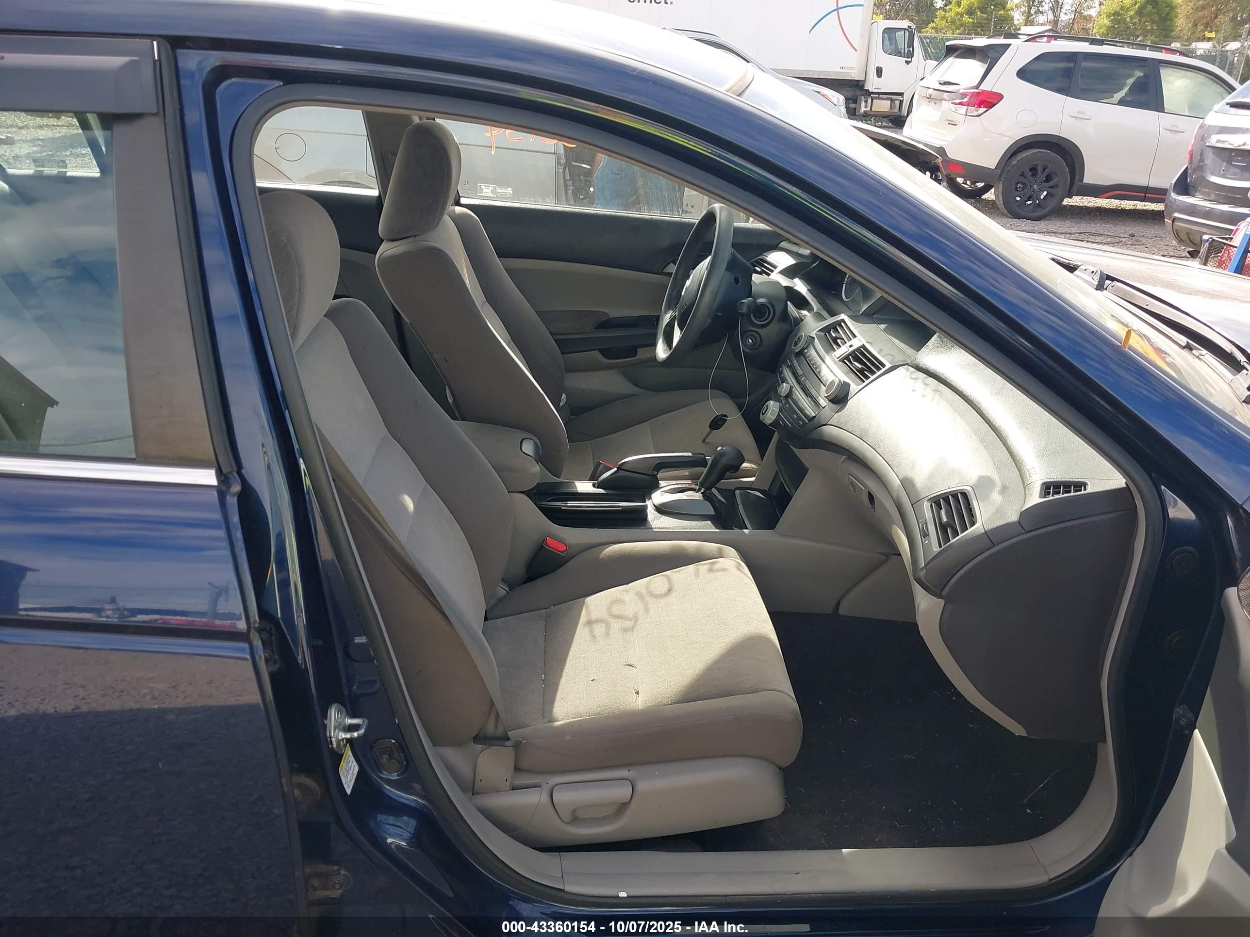 HONDA ACCORD image 5