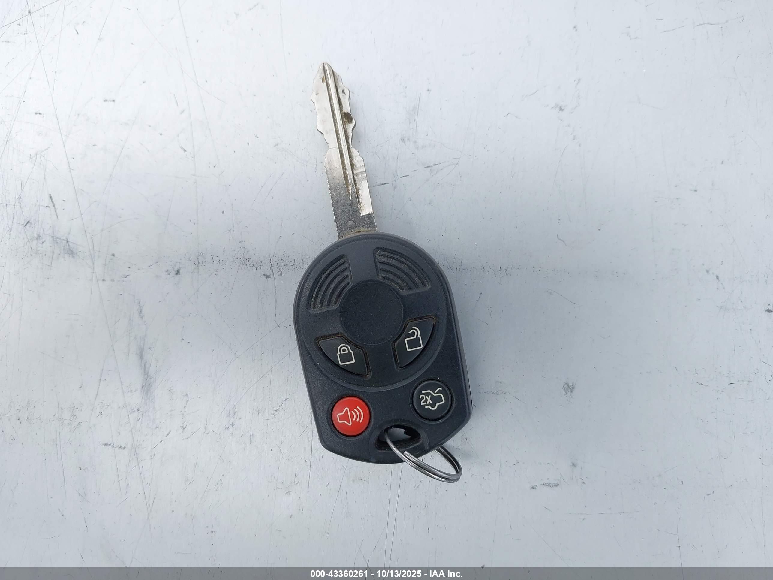 FORD ESCAPE image 11