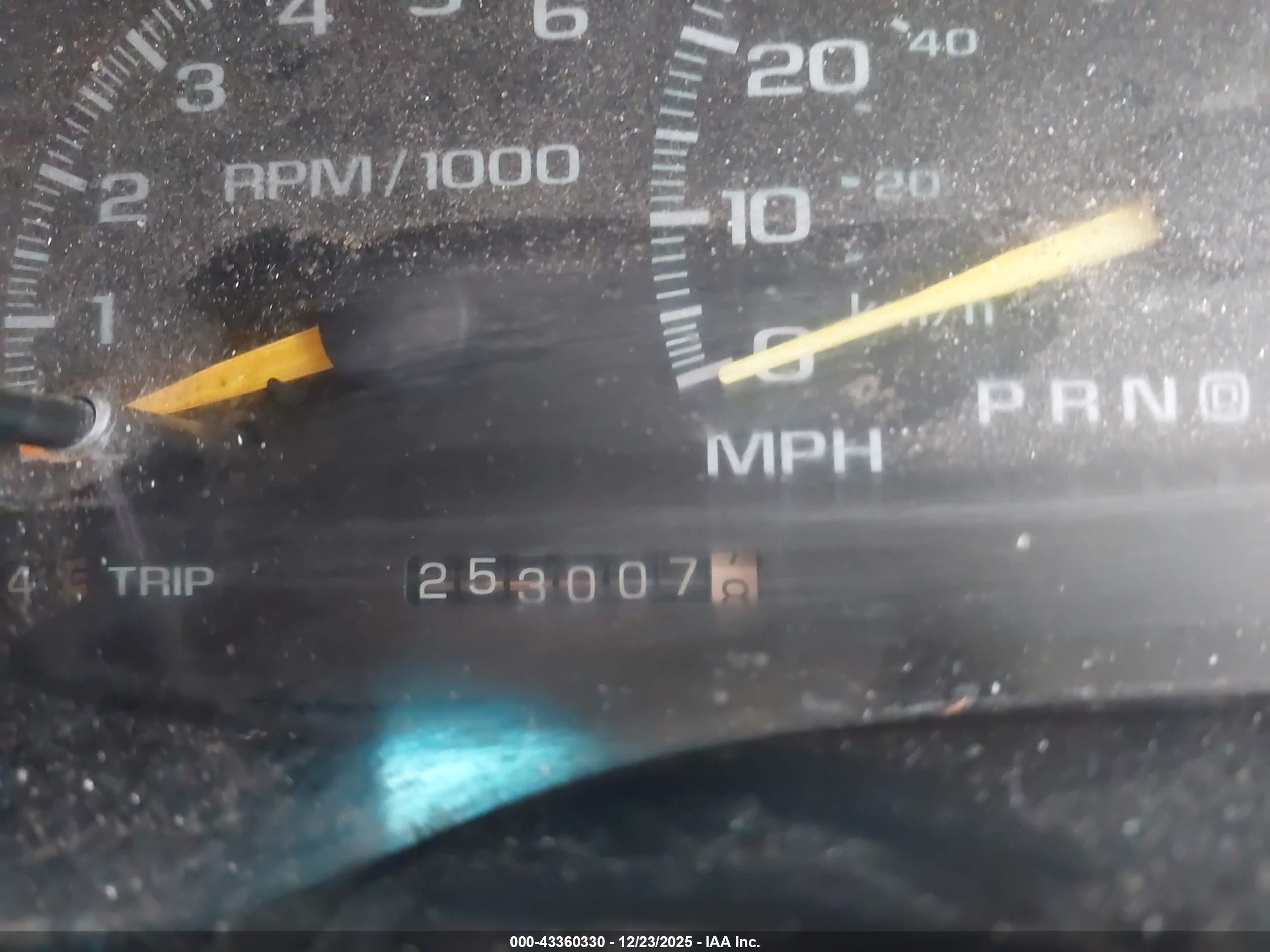 CHEVROLET C3500 image 6