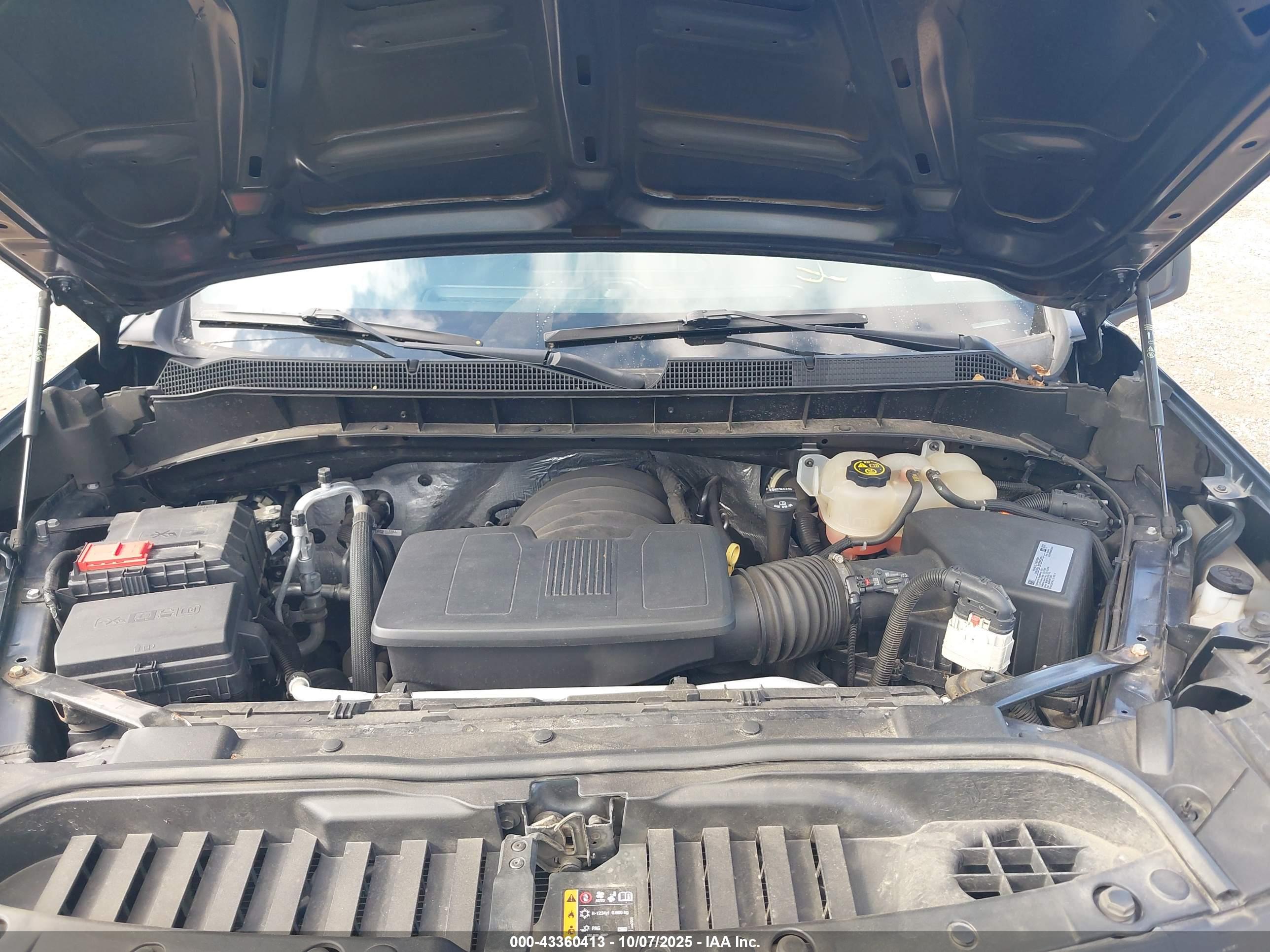 CHEVROLET SILVERADO image 10