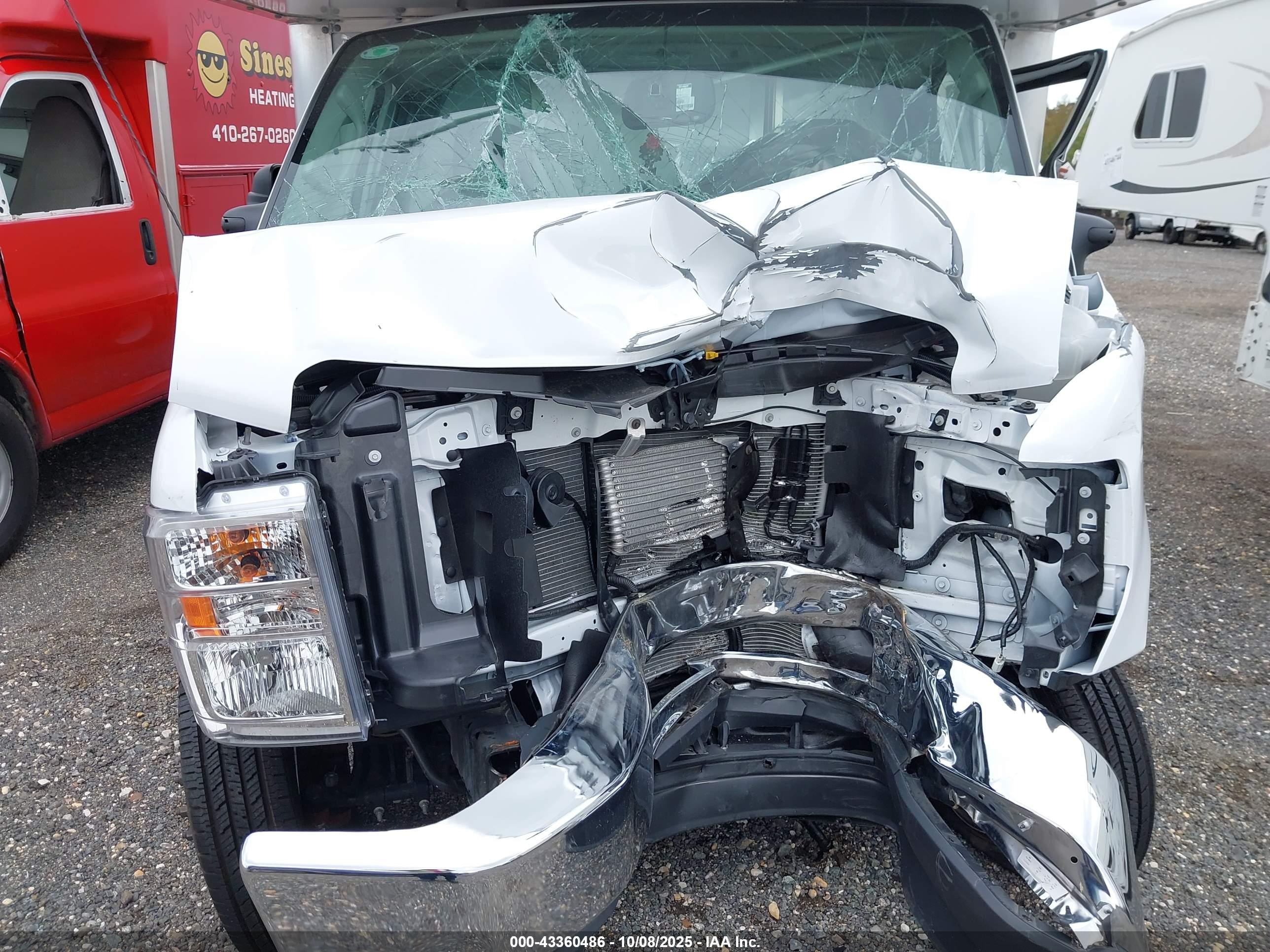 FORD E-450 image 10