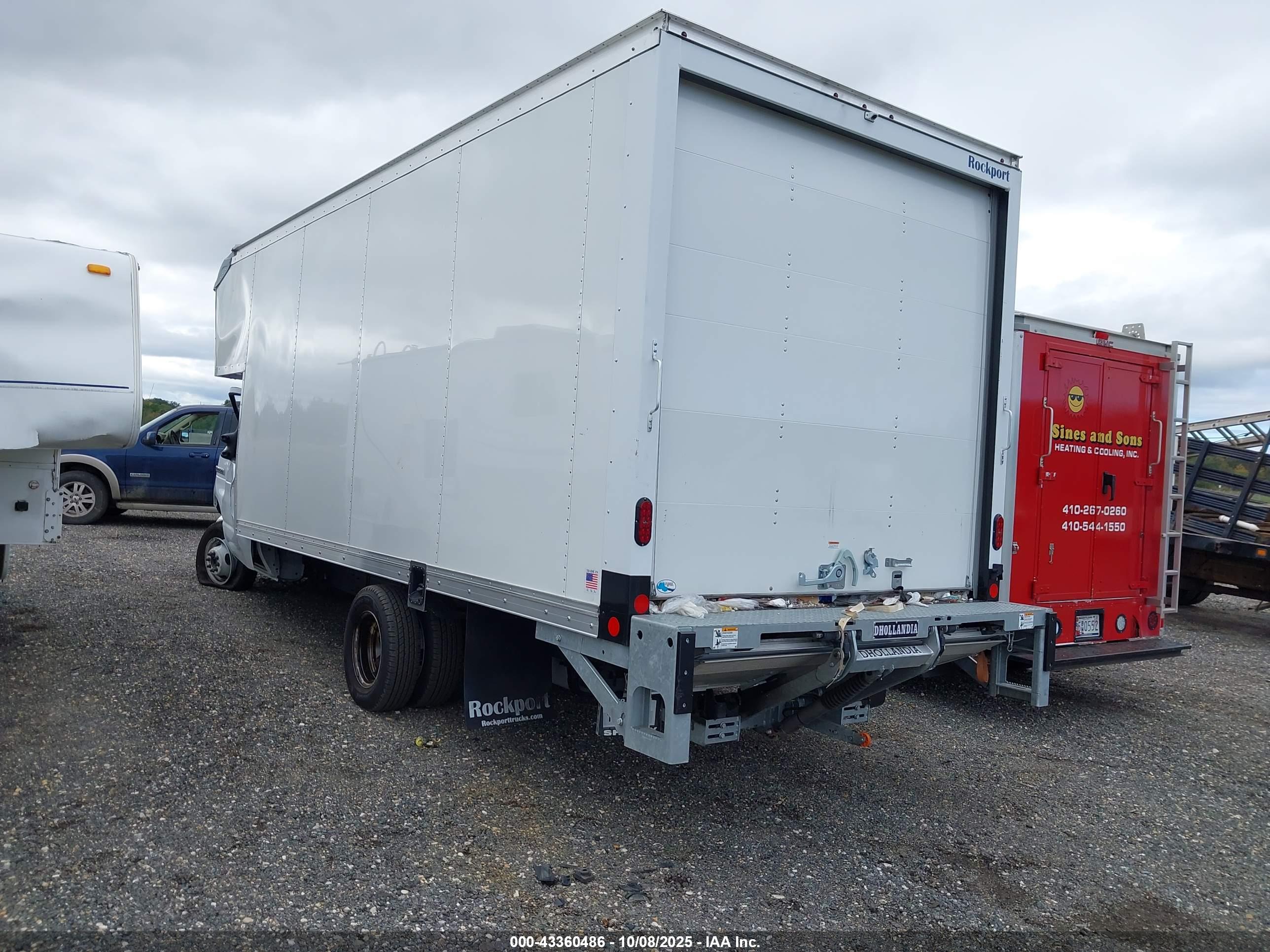 FORD E-450 image 3