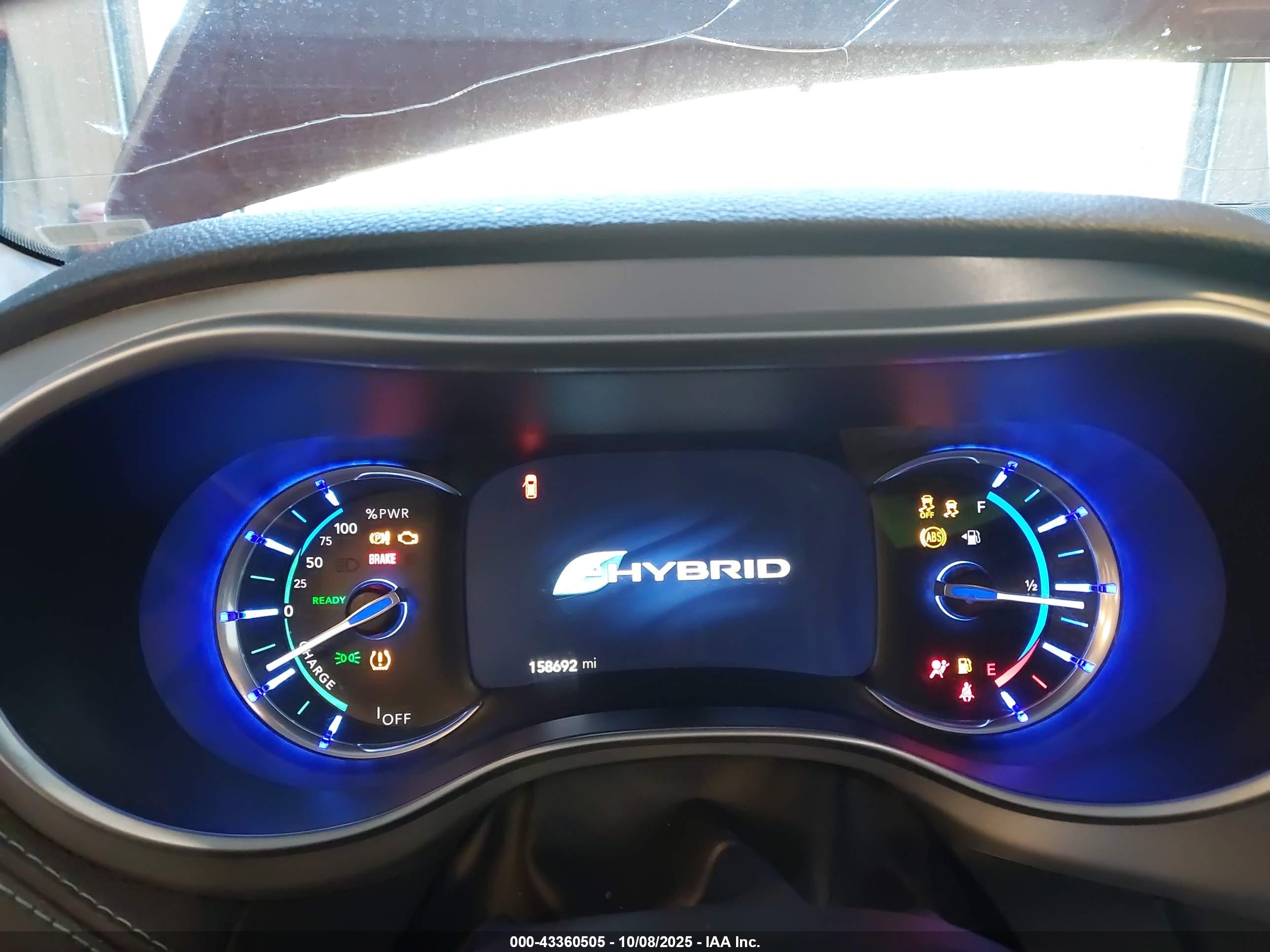 CHRYSLER PACIFICA image 7