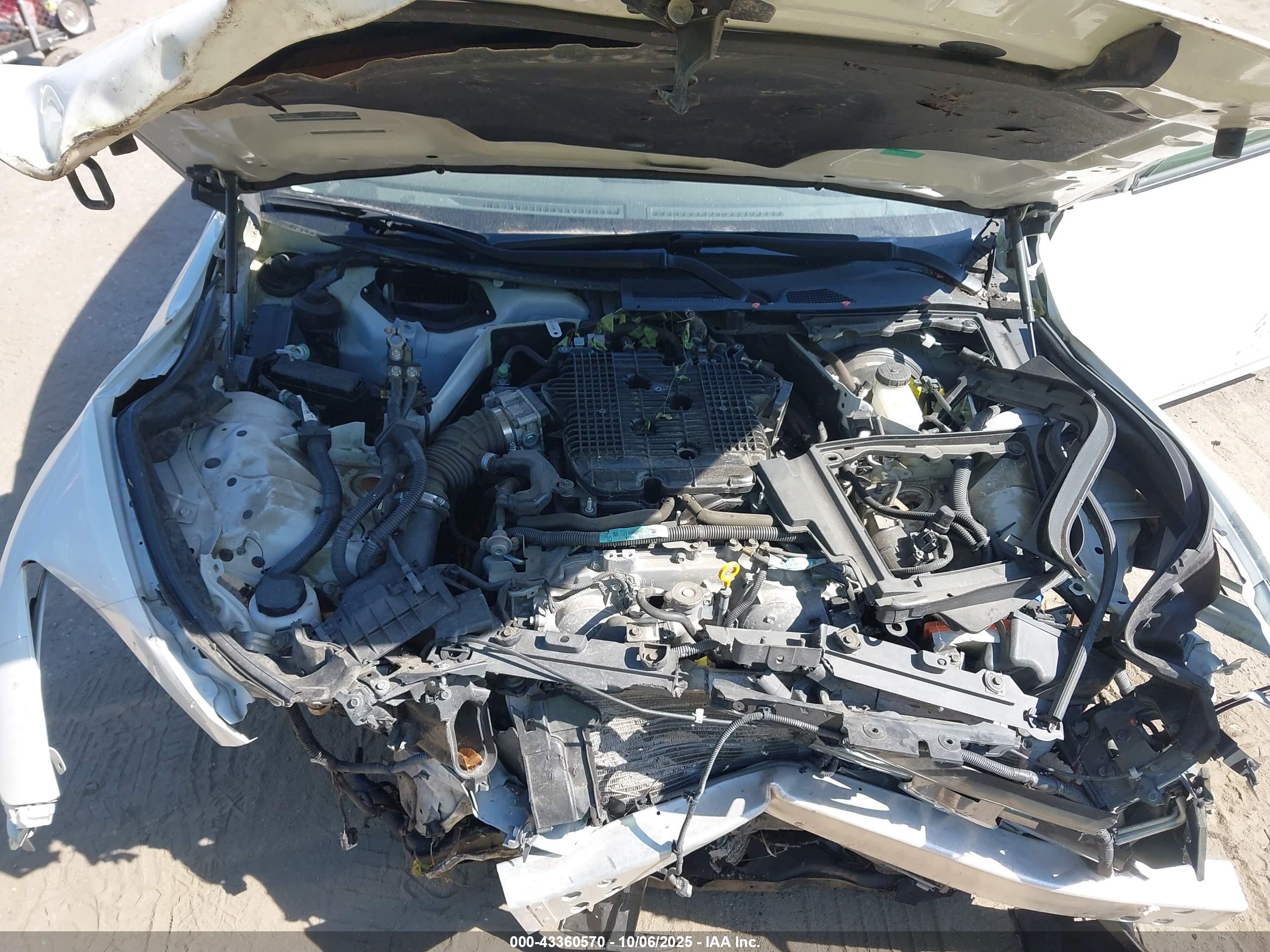 INFINITI Q60 image 10