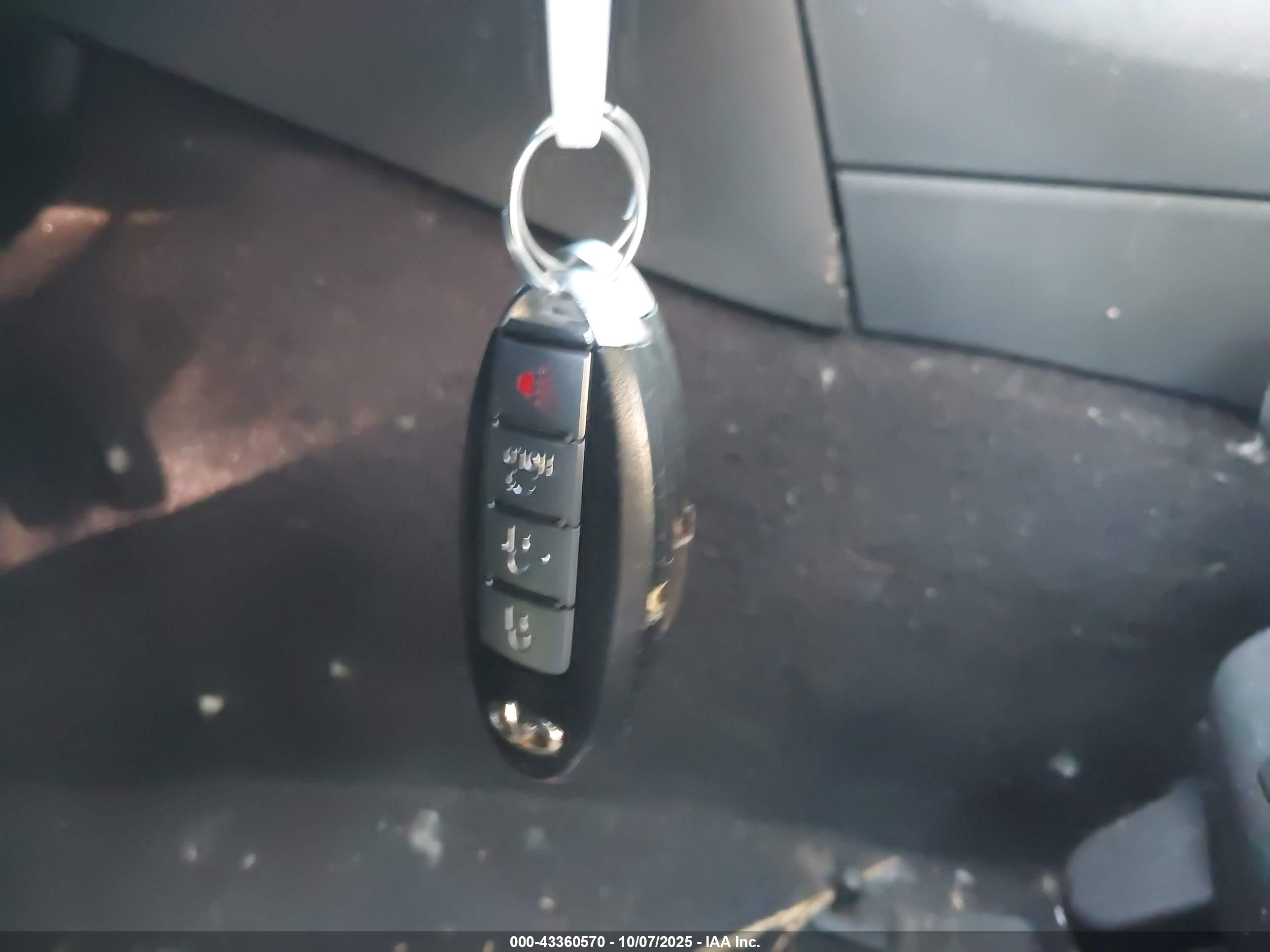 INFINITI Q60 image 11