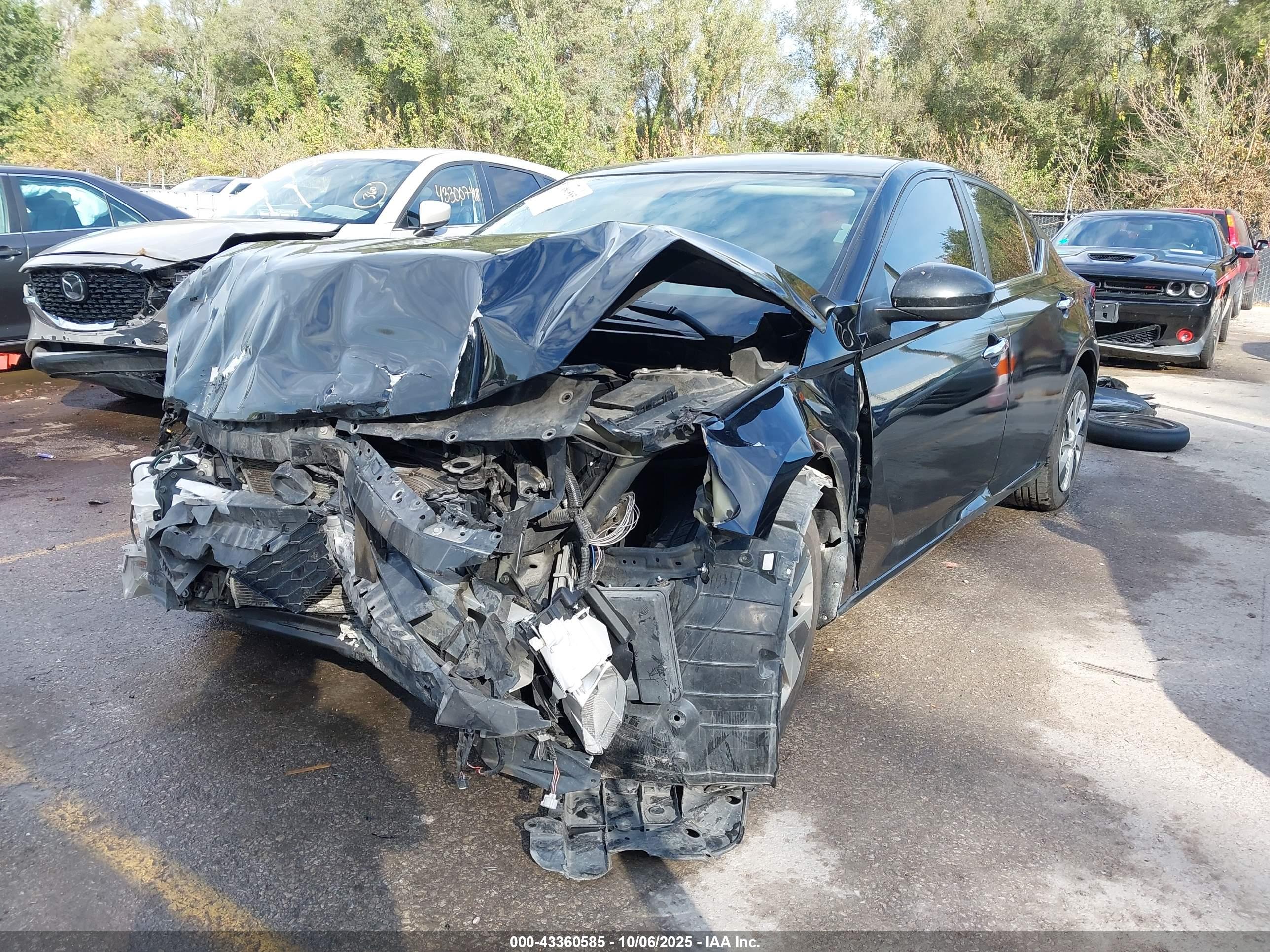 NISSAN ALTIMA image 2