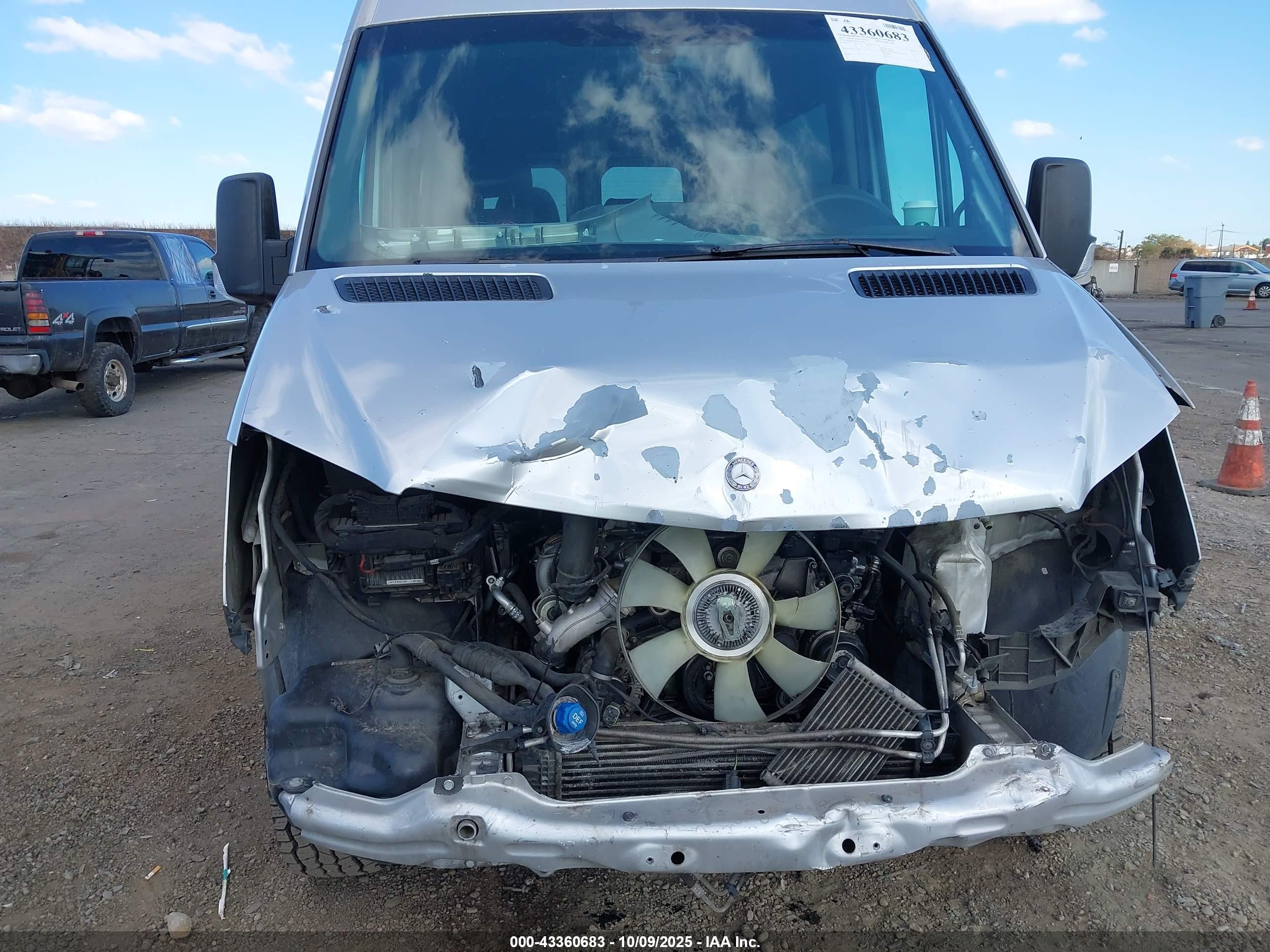 MERCEDES-BENZ SPRINTER image 6