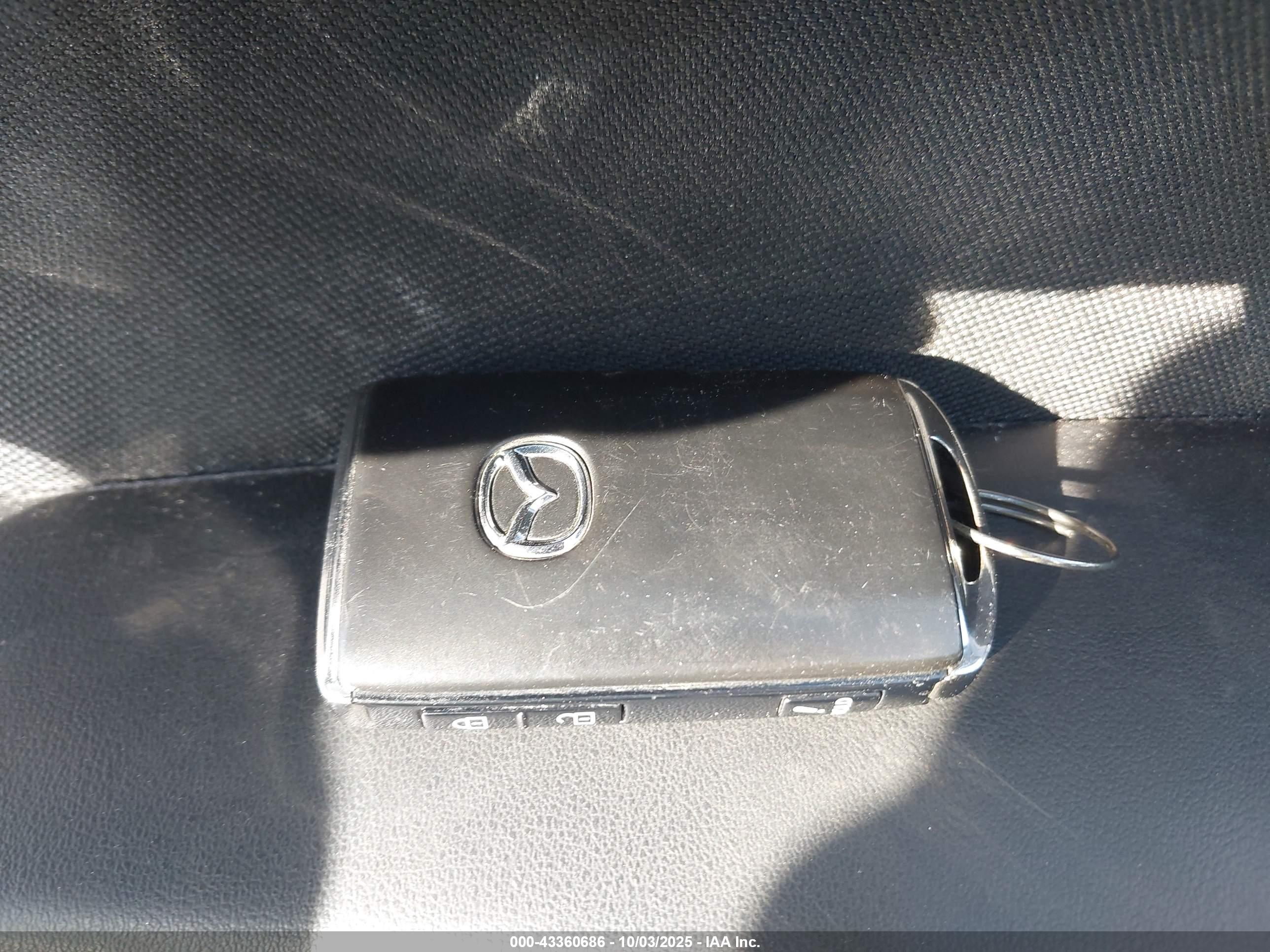 MAZDA CX-30 image 11