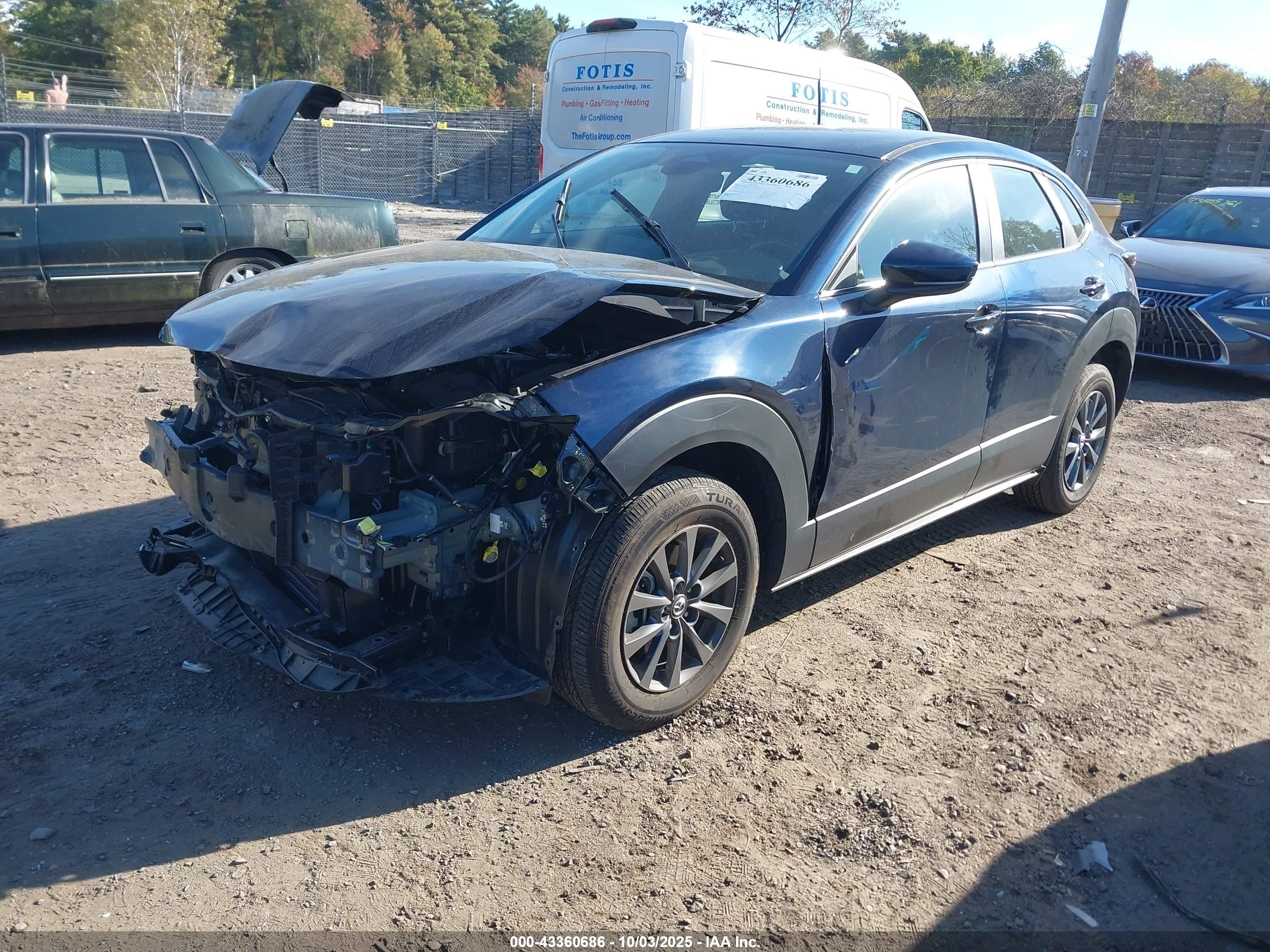 MAZDA CX-30 image 2