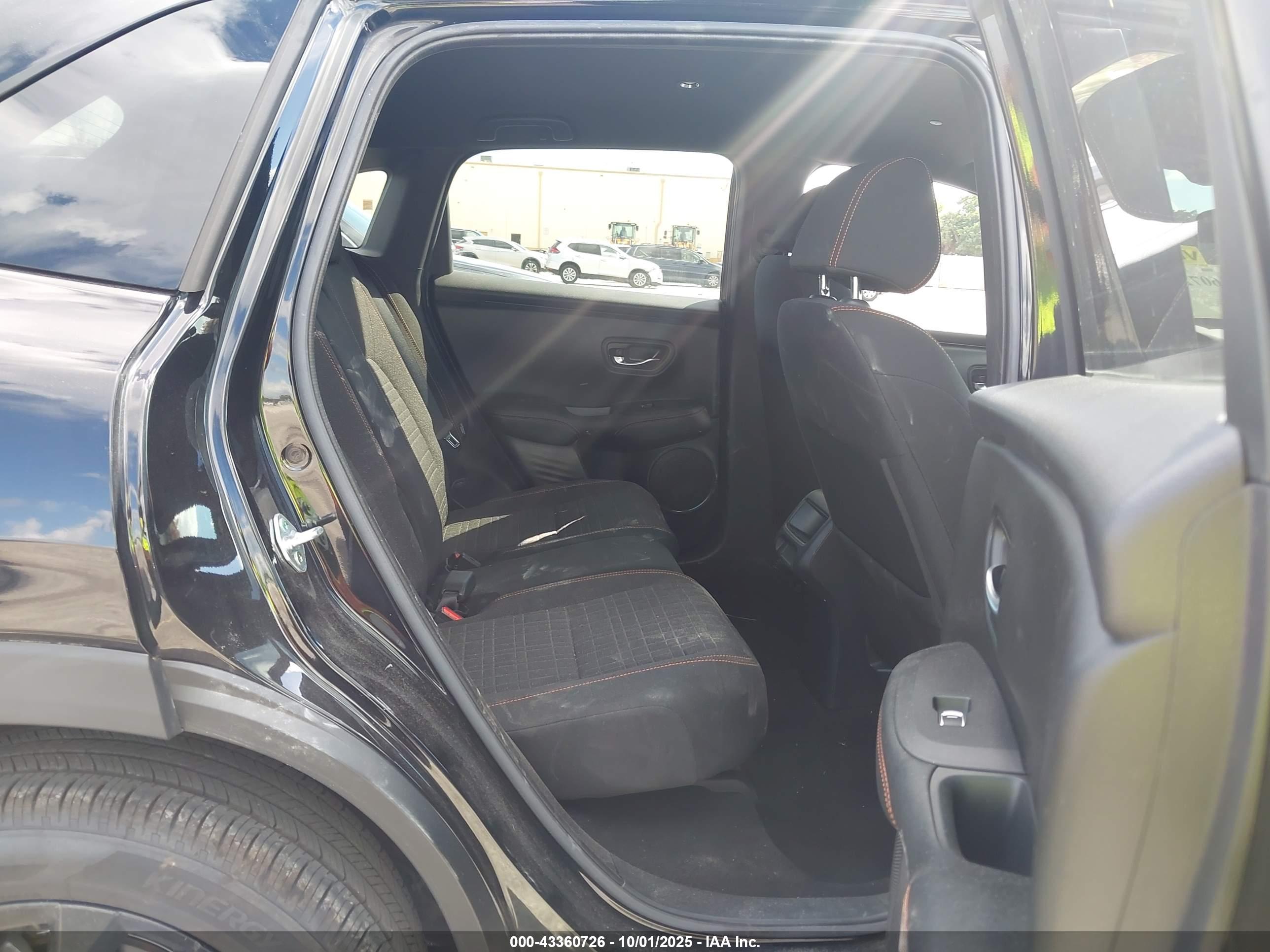 HONDA HR-V image 8