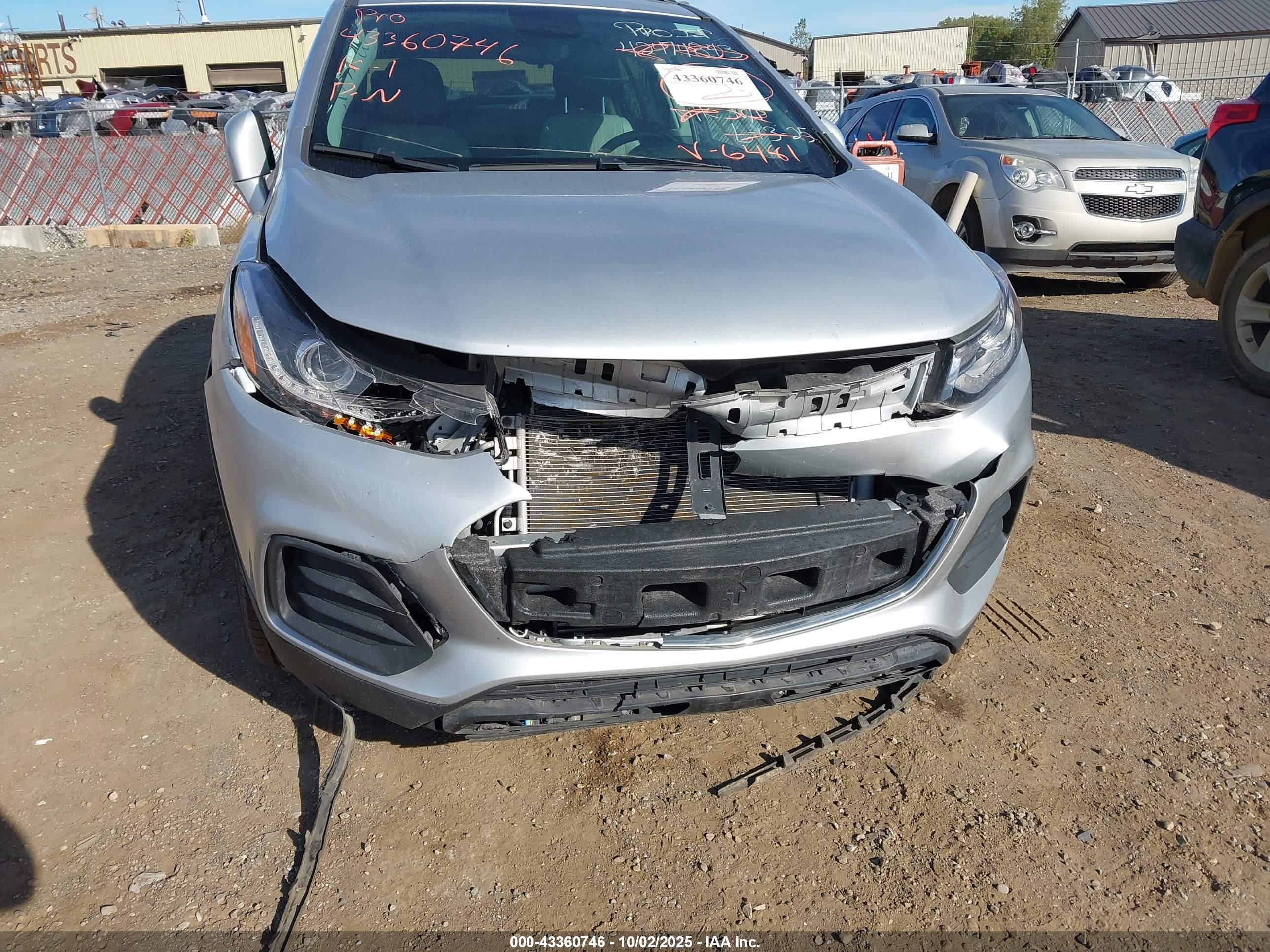 CHEVROLET TRAX image 6