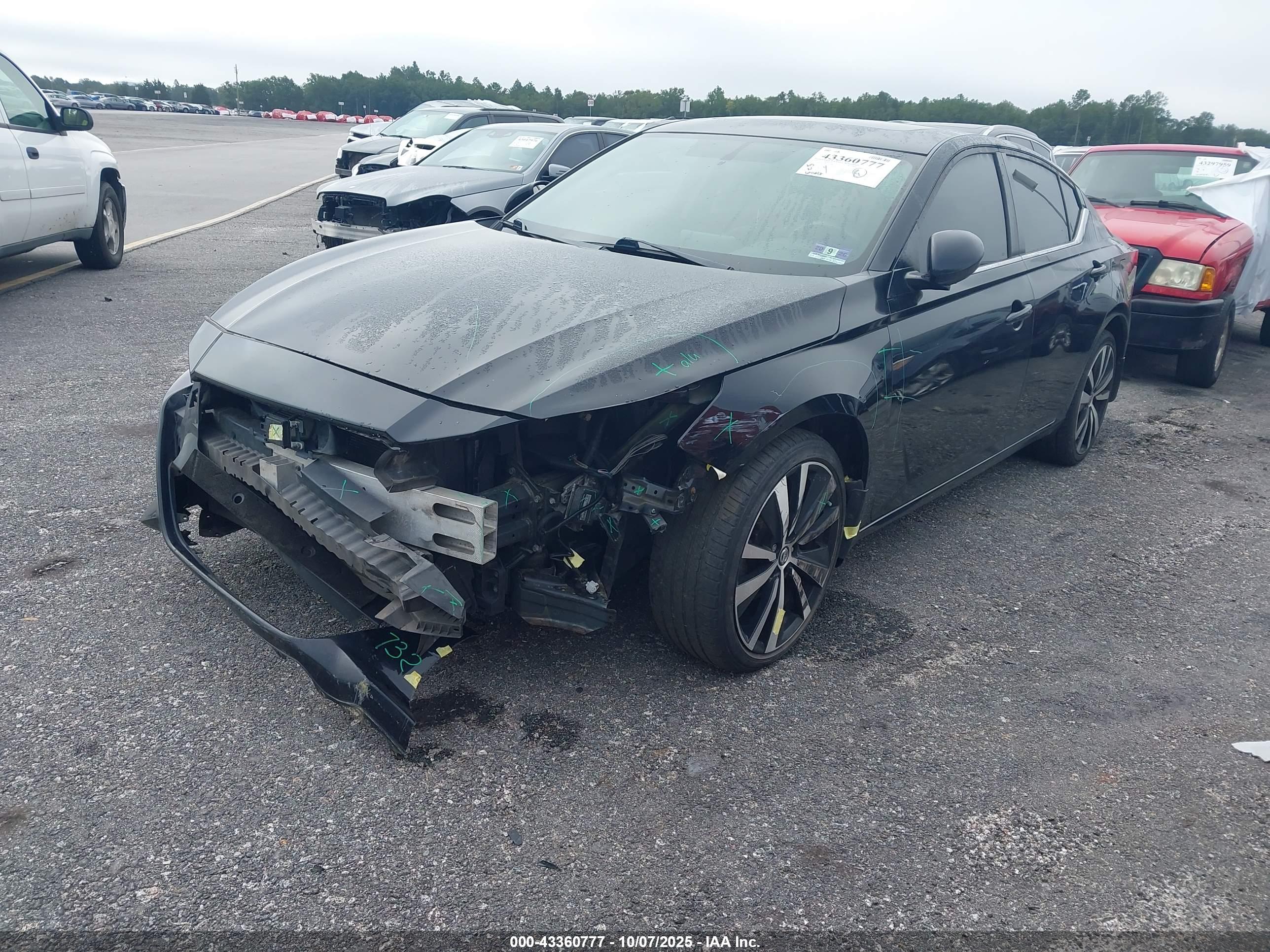 NISSAN ALTIMA image 2