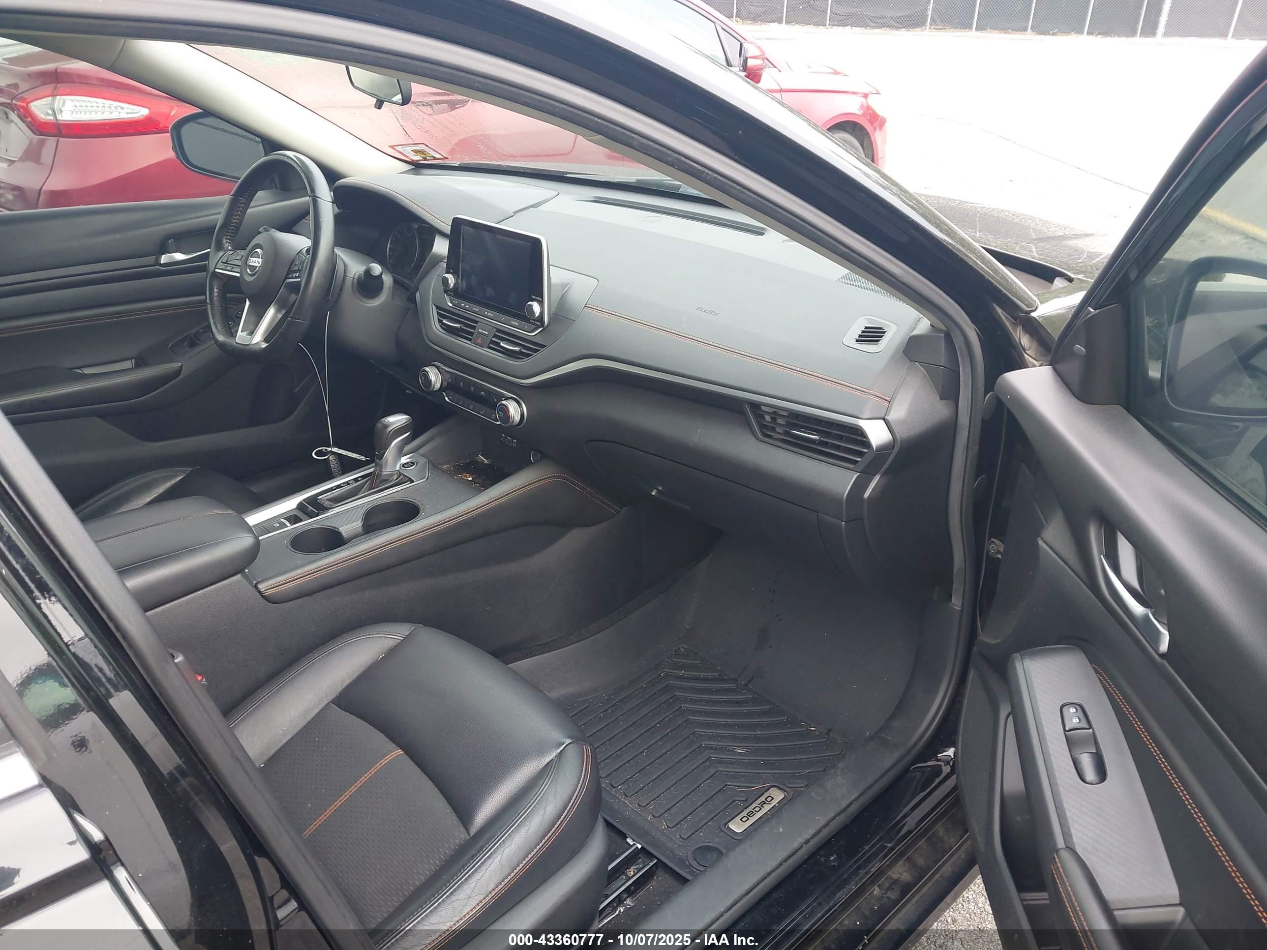 NISSAN ALTIMA image 5