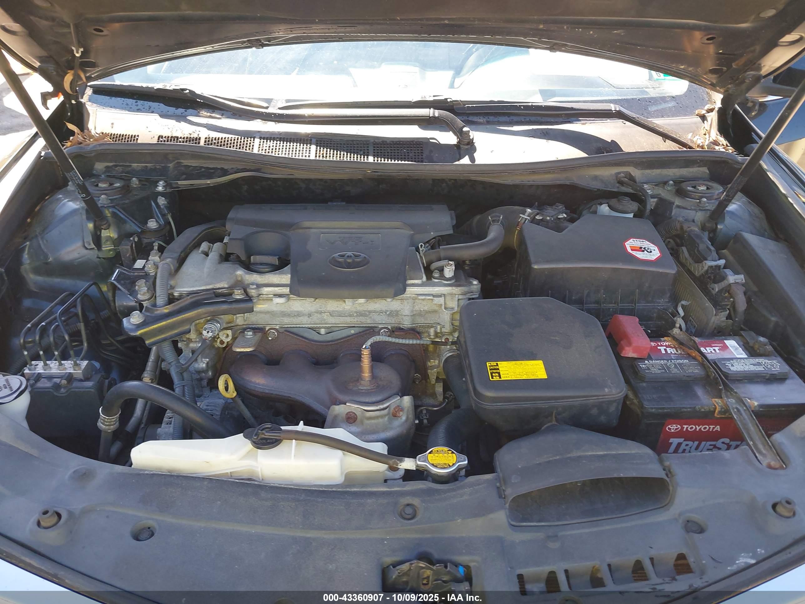 TOYOTA CAMRY image 10