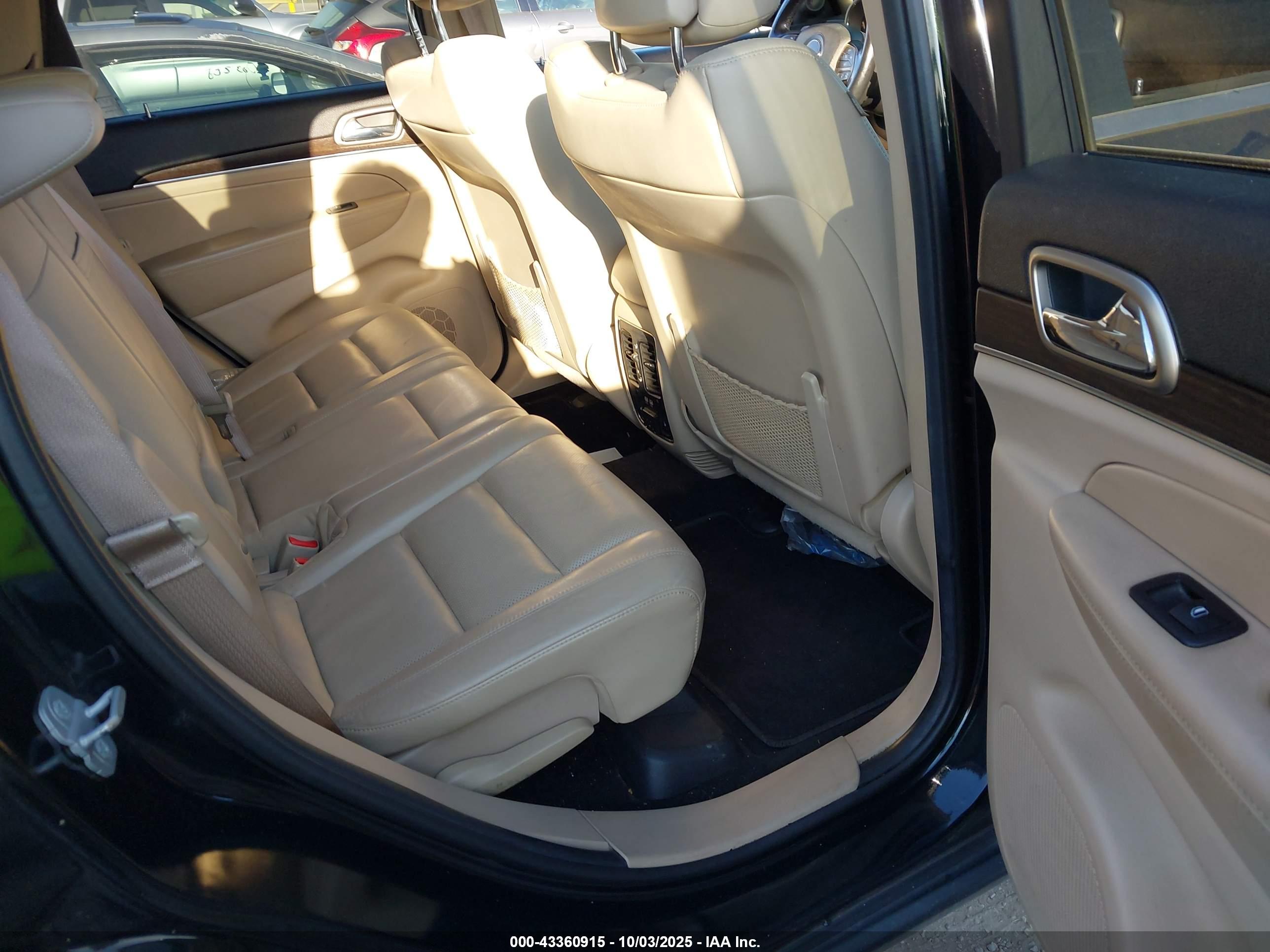 JEEP GRAND image 8