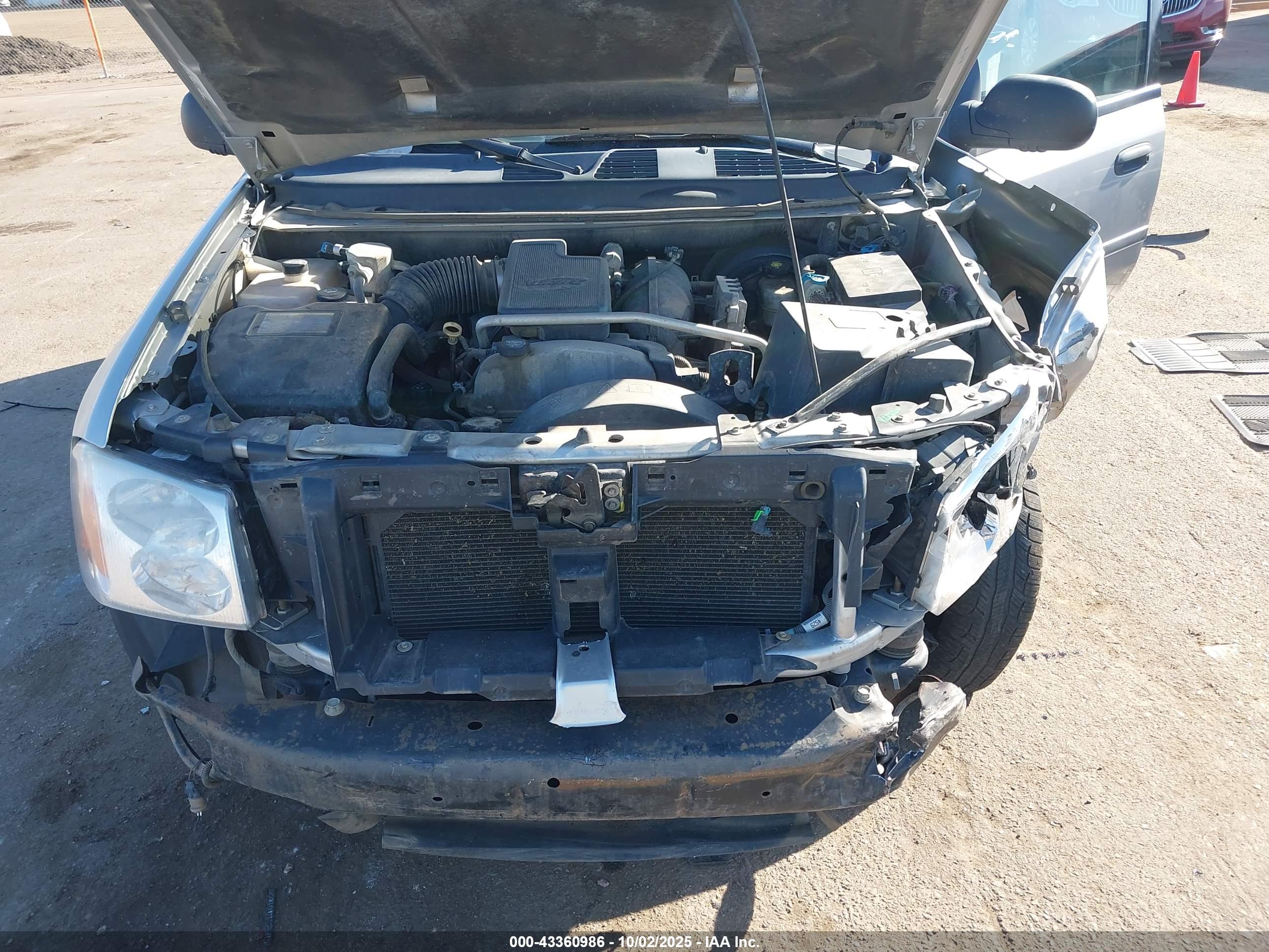 GMC ENVOY image 10