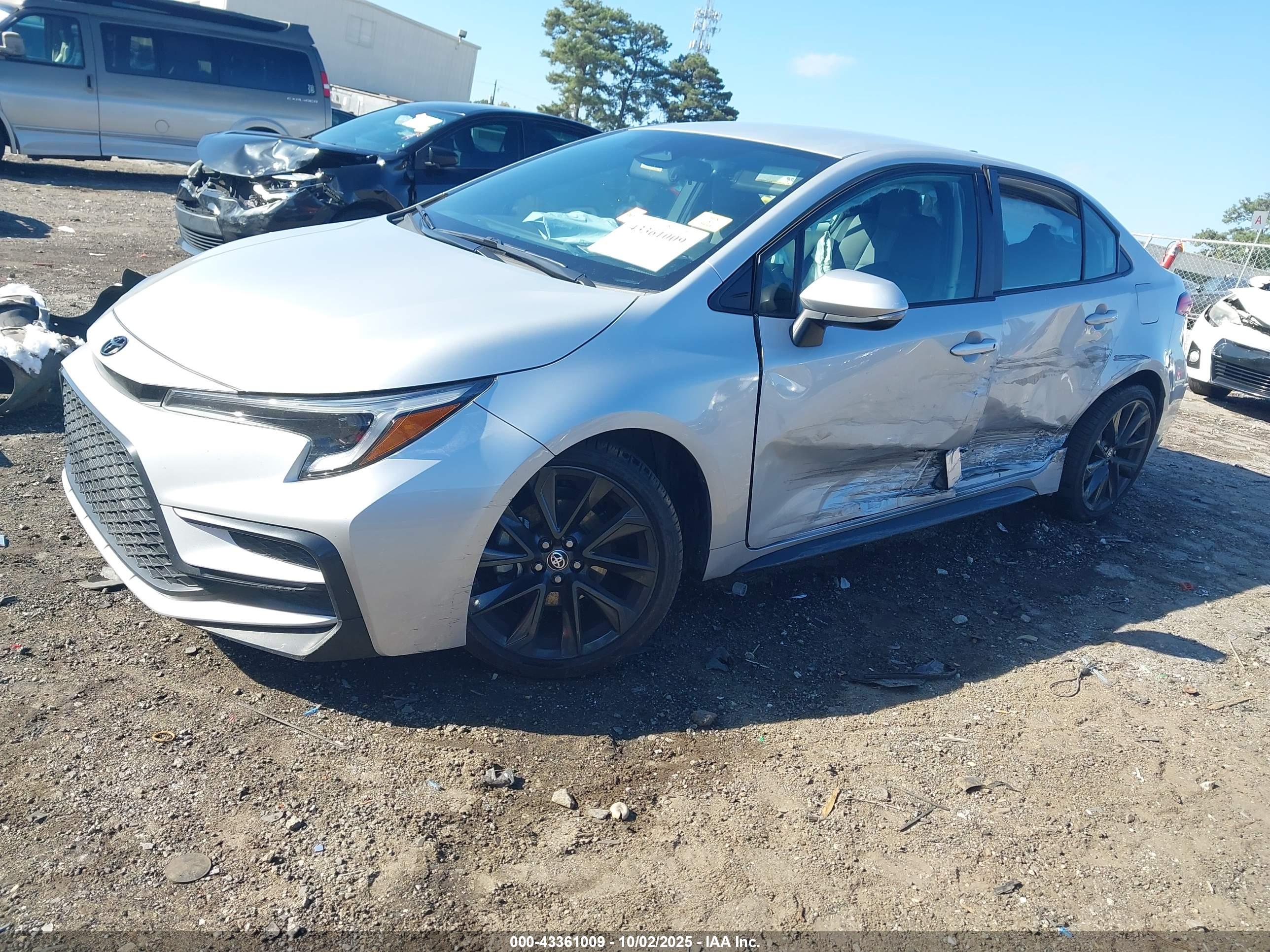 TOYOTA COROLLA image 2