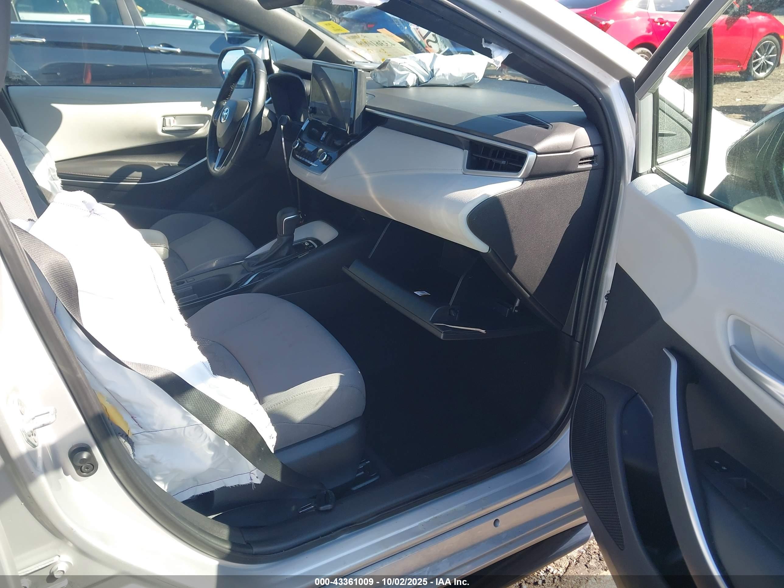 TOYOTA COROLLA image 5