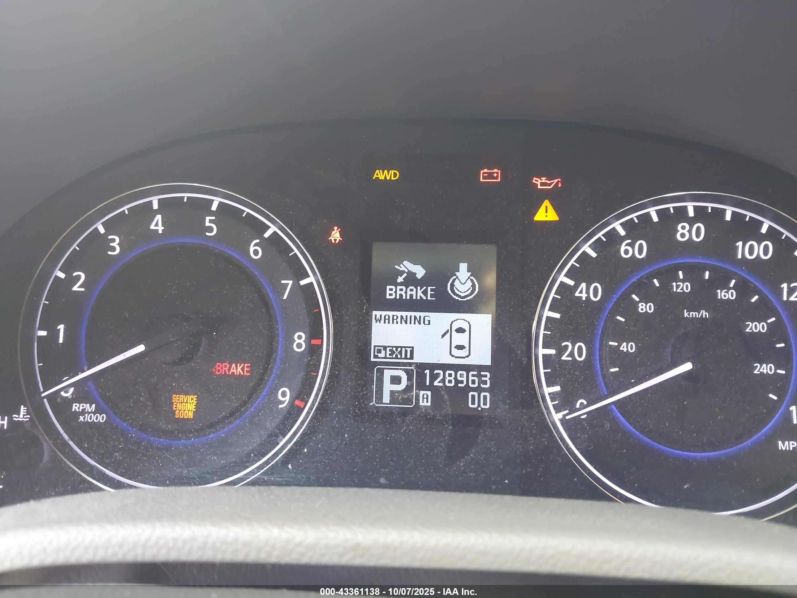 INFINITI G37X image 7