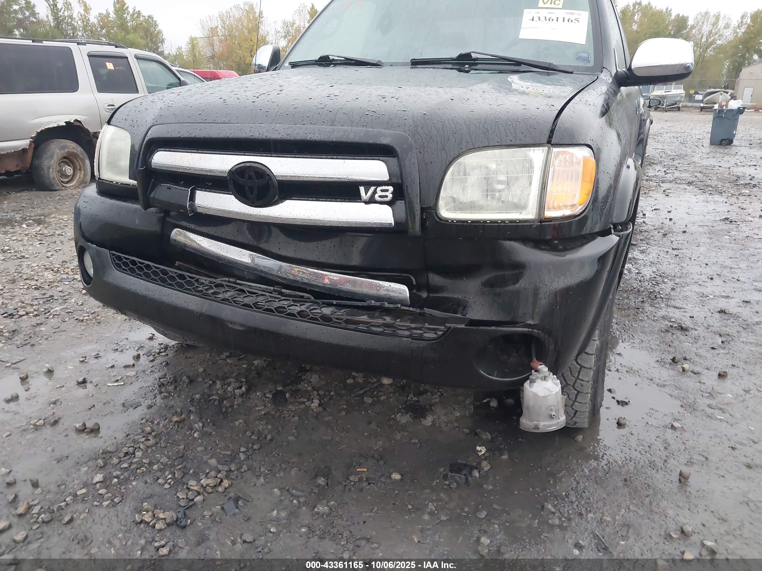 TOYOTA TUNDRA image 6