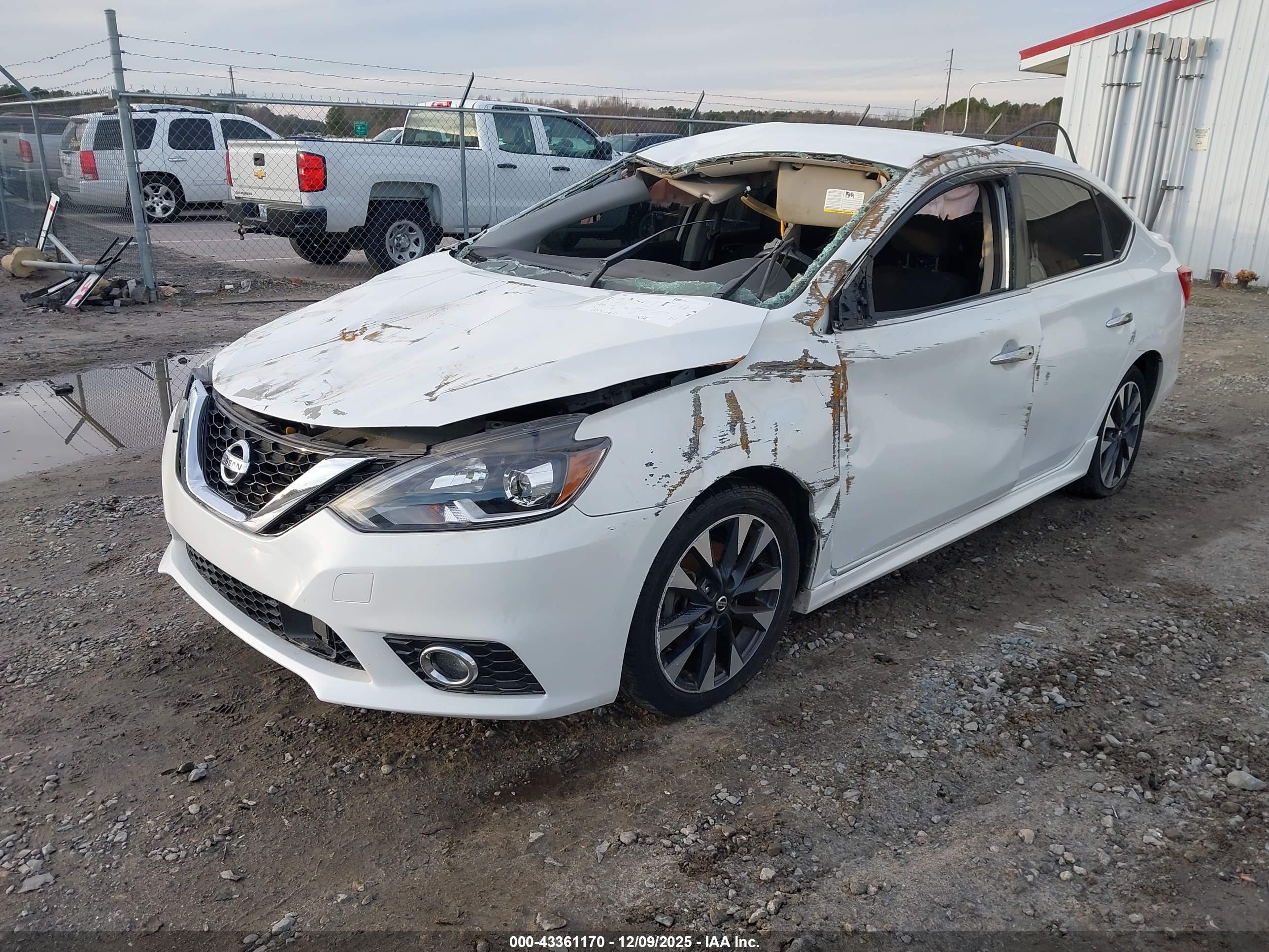 NISSAN SENTRA image 2