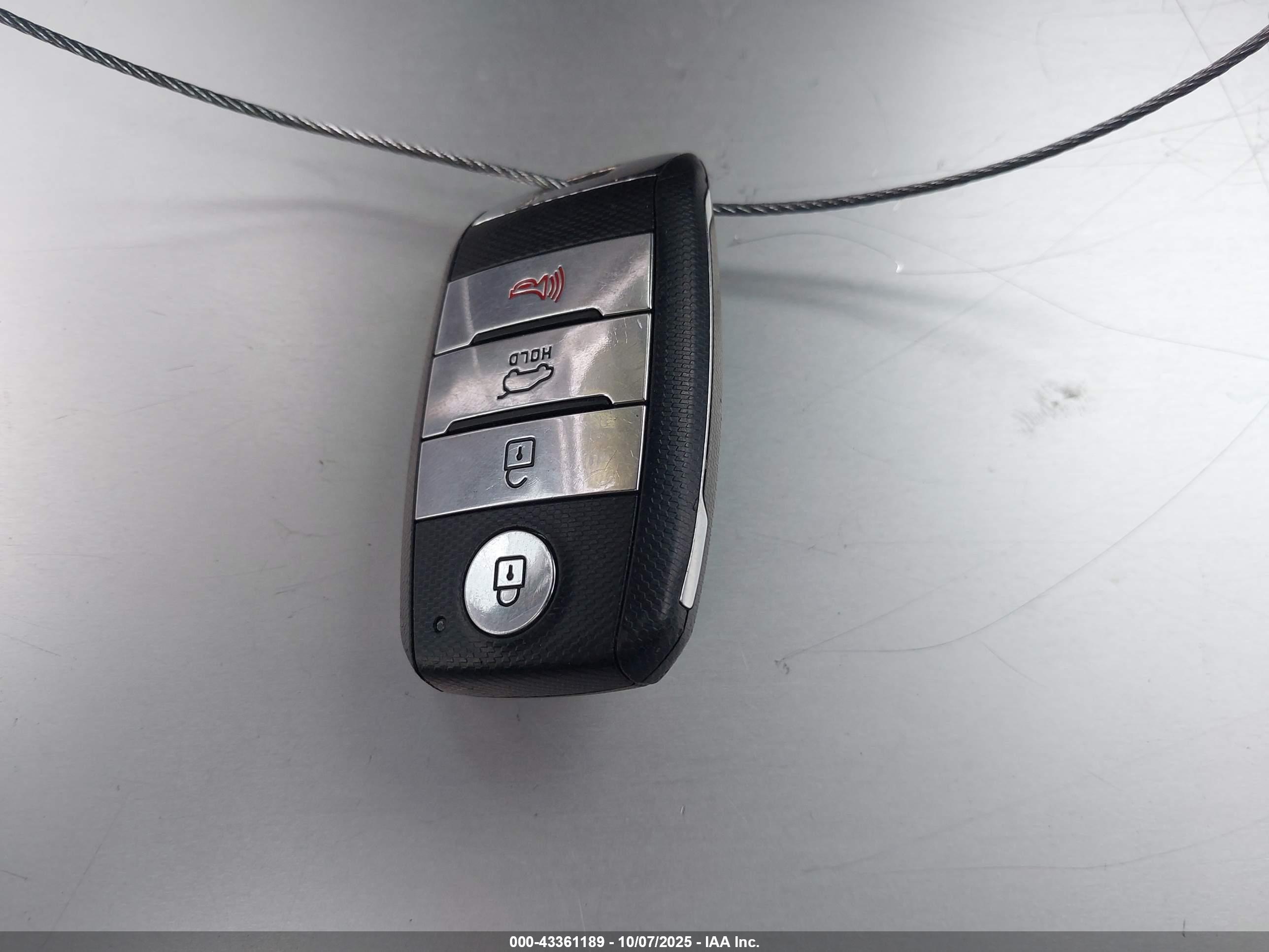 KIA SORENTO image 11