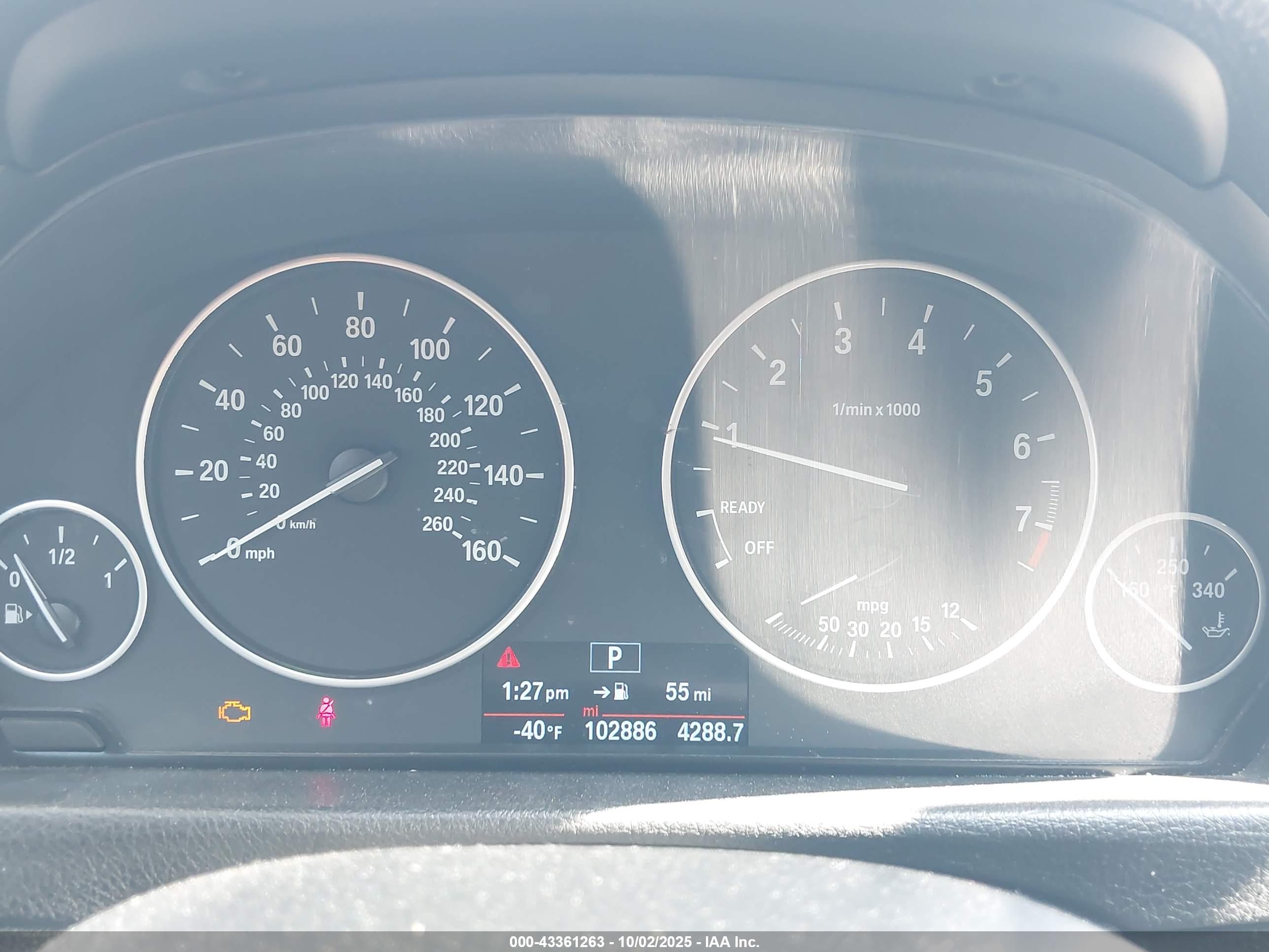 BMW 320I image 7