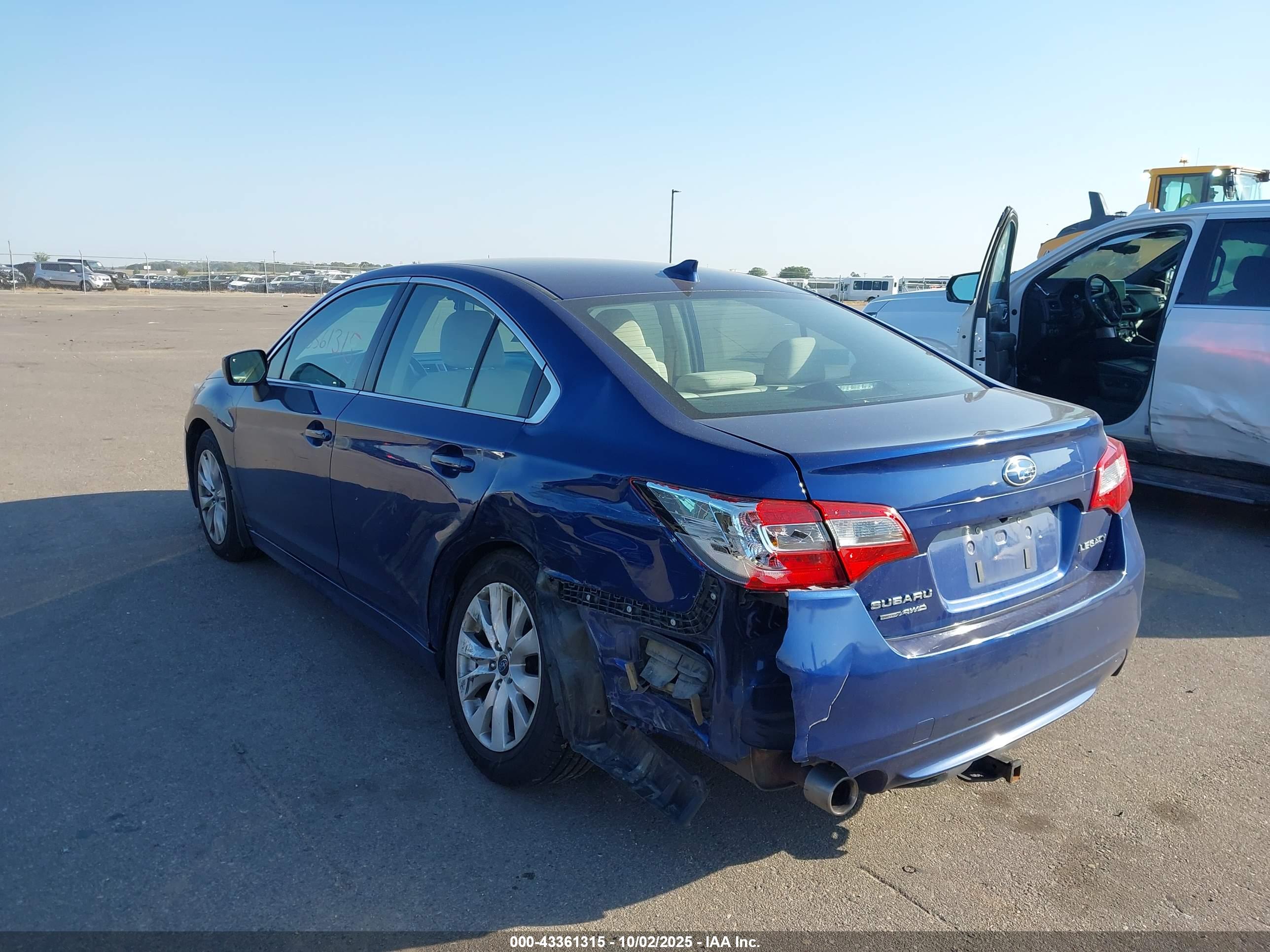 SUBARU LEGACY image 3