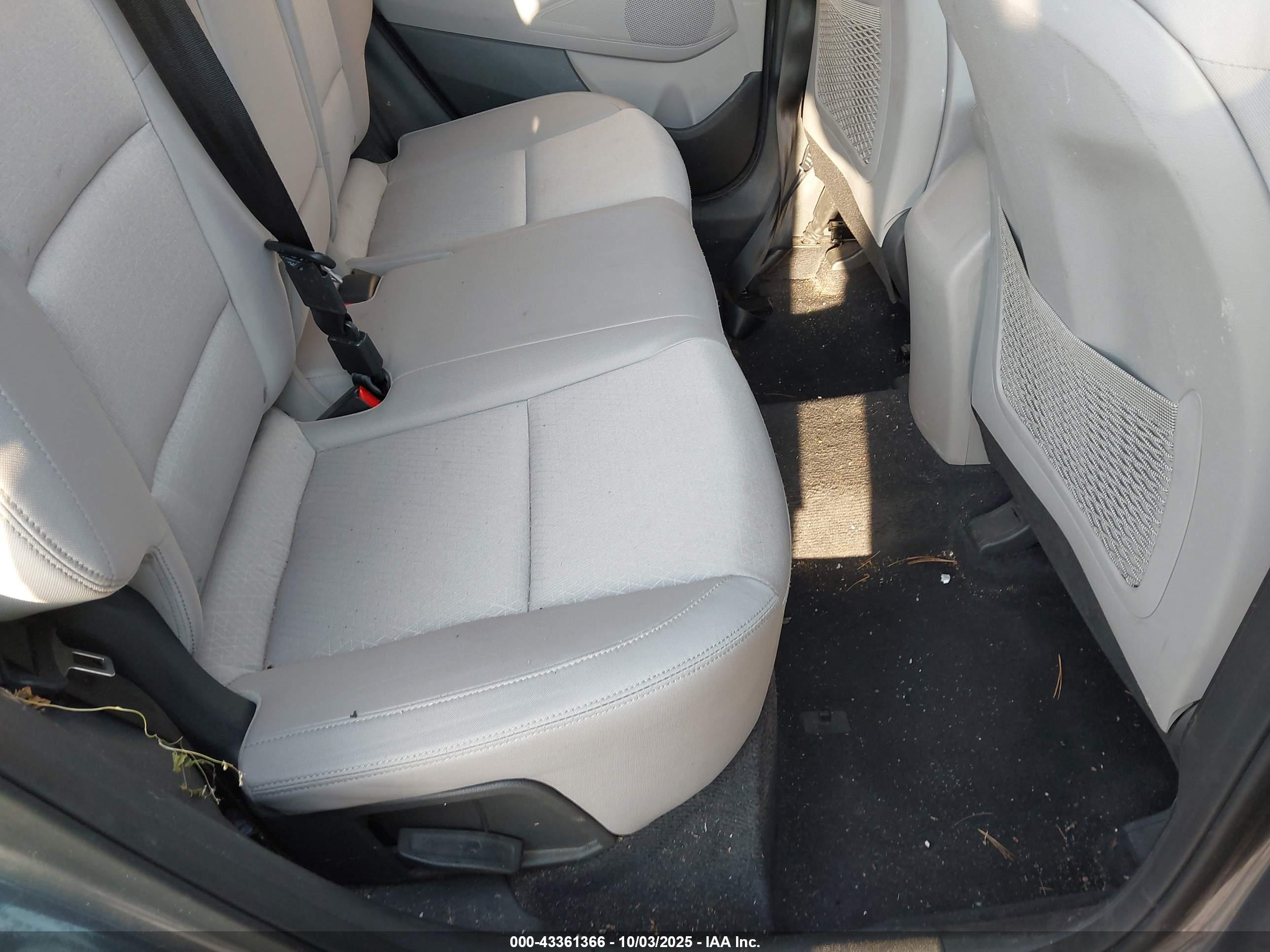 HYUNDAI TUCSON image 8